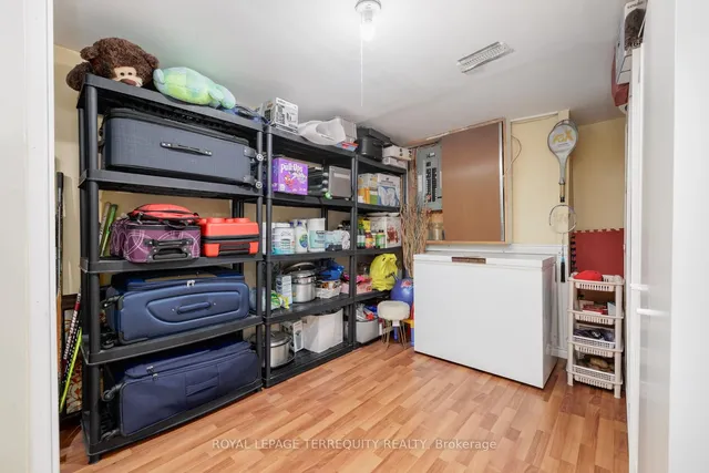 Additional property image - 77 Warwick Castle Crt