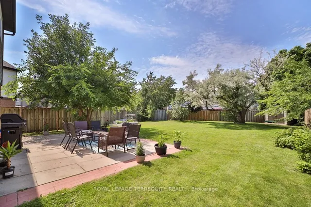 Additional property image - 77 Warwick Castle Crt