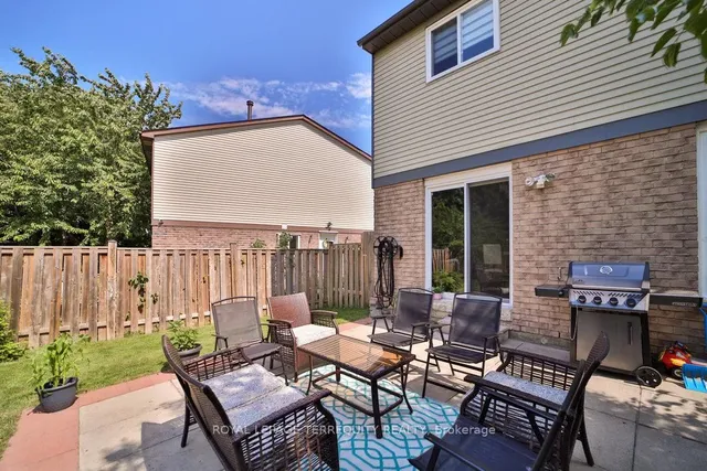 Additional property image - 77 Warwick Castle Crt