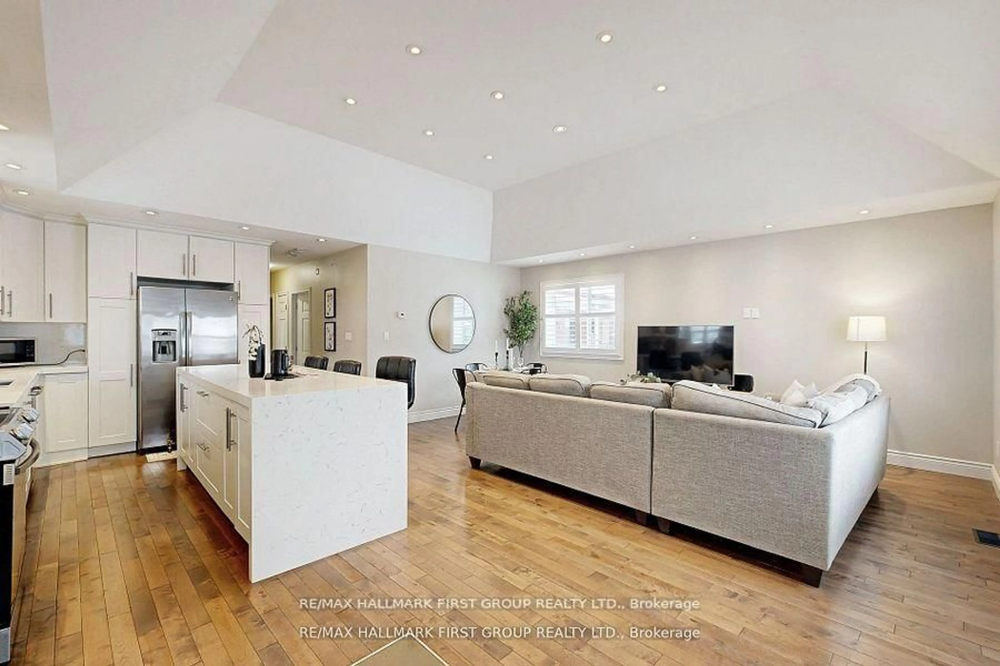 Unknown for 43 Benlight Cres, Toronto Ontario M1H 1P4