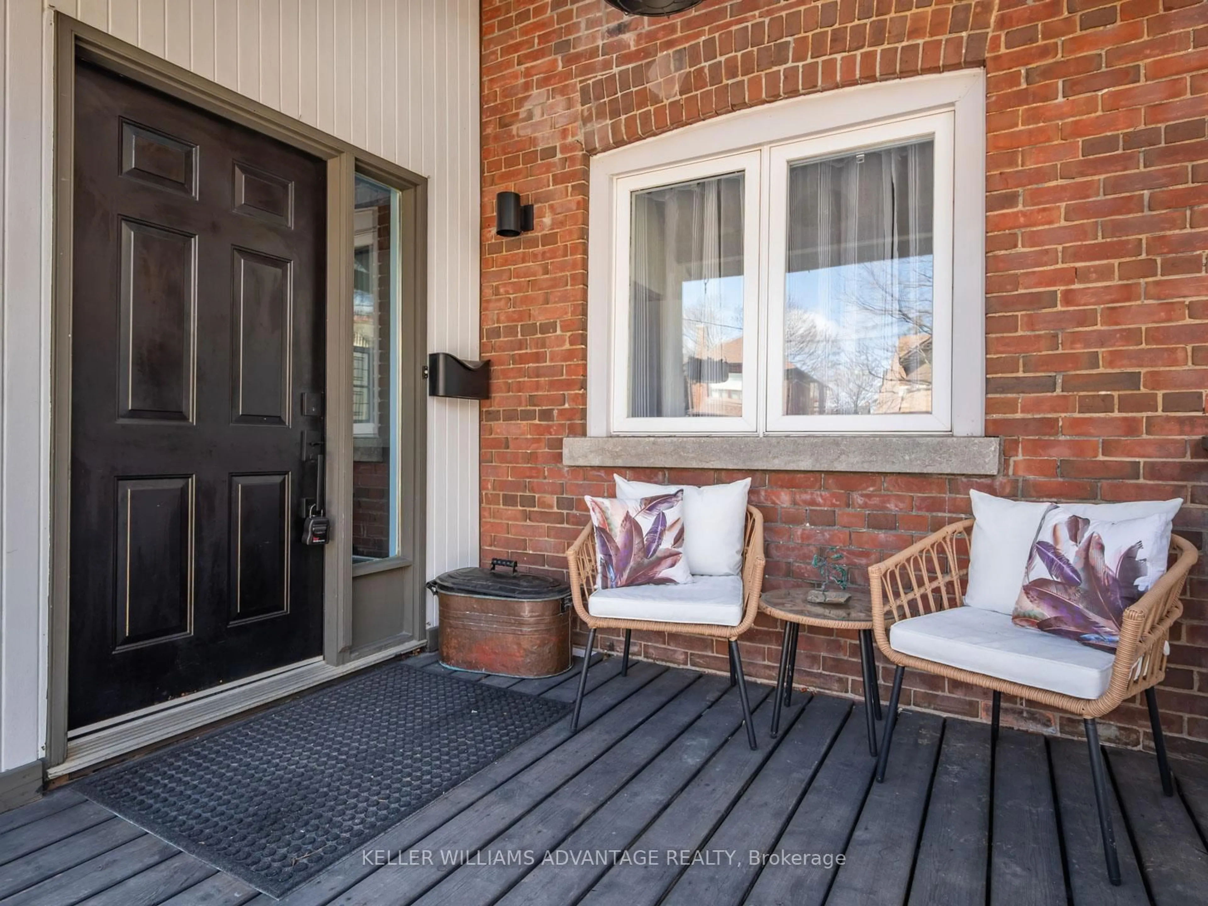 Indoor entryway for 42 Normandy Blvd, Toronto Ontario M4L 3K2