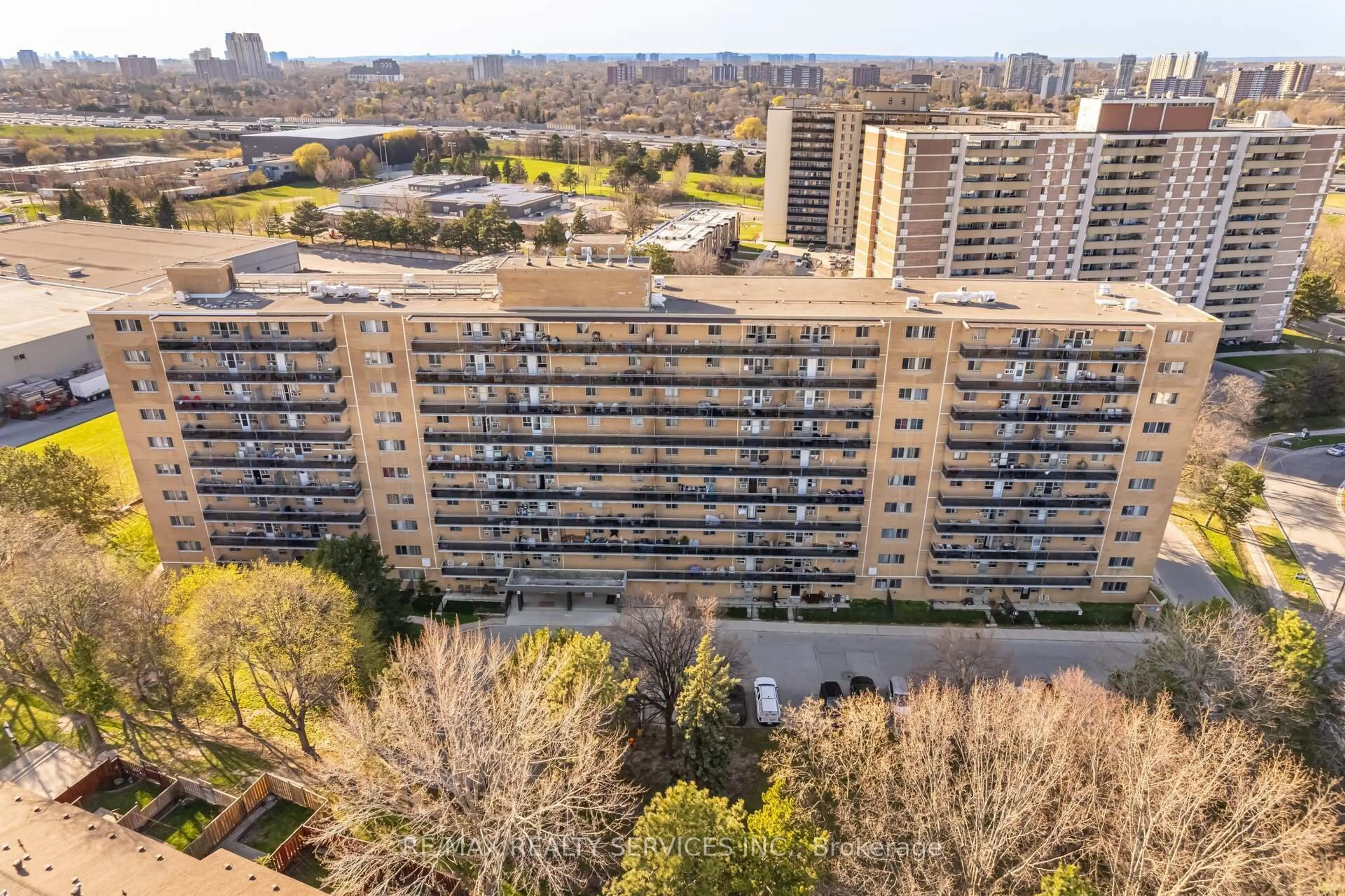 A pic from outside/outdoor area/front of a property/back of a property/a pic from drone, city buildings view from balcony for 100 Dundalk Dr #314, Toronto Ontario M1P 4V2