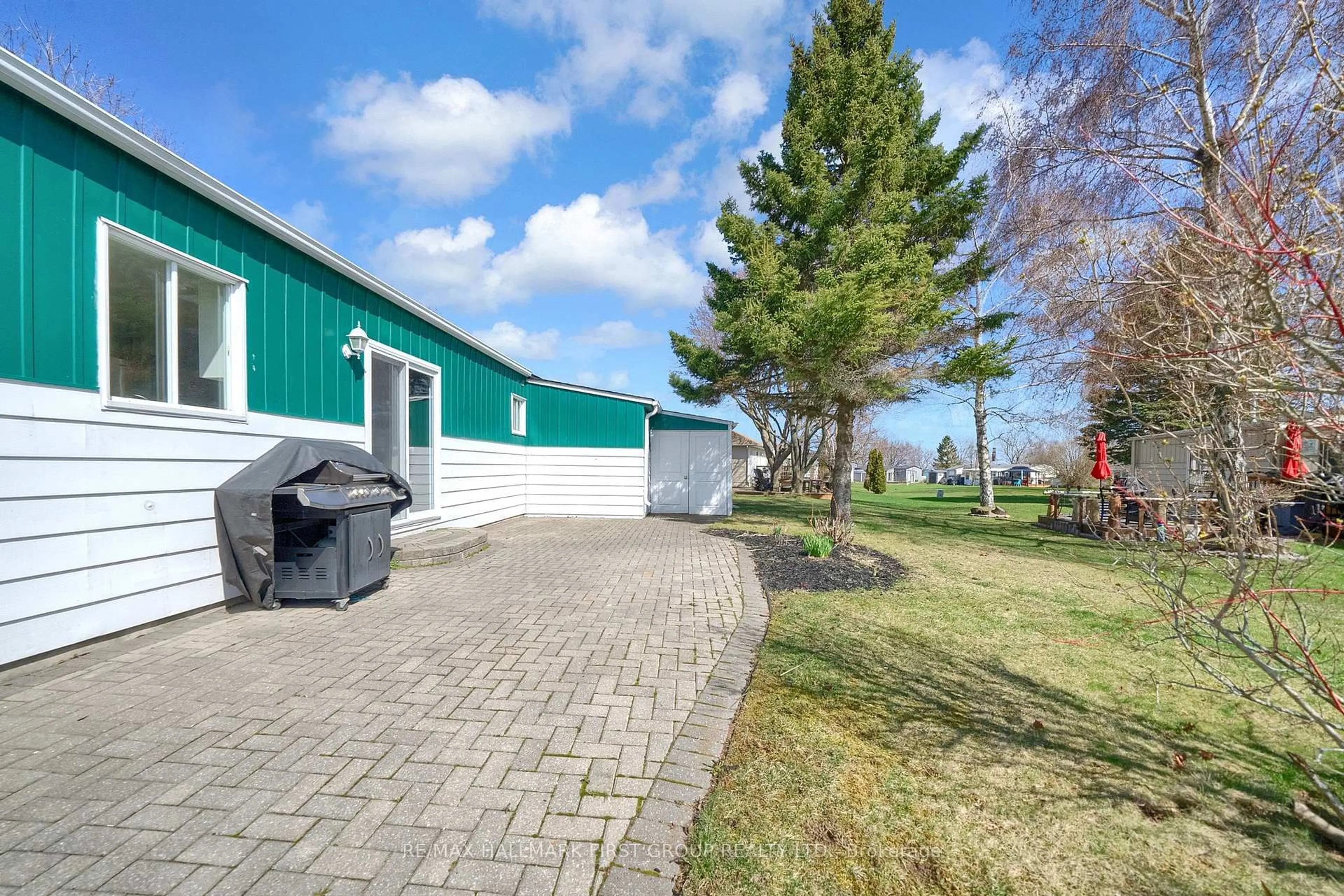 Unknown for 112 Bluffs Rd, Clarington Ontario L1B 1B9