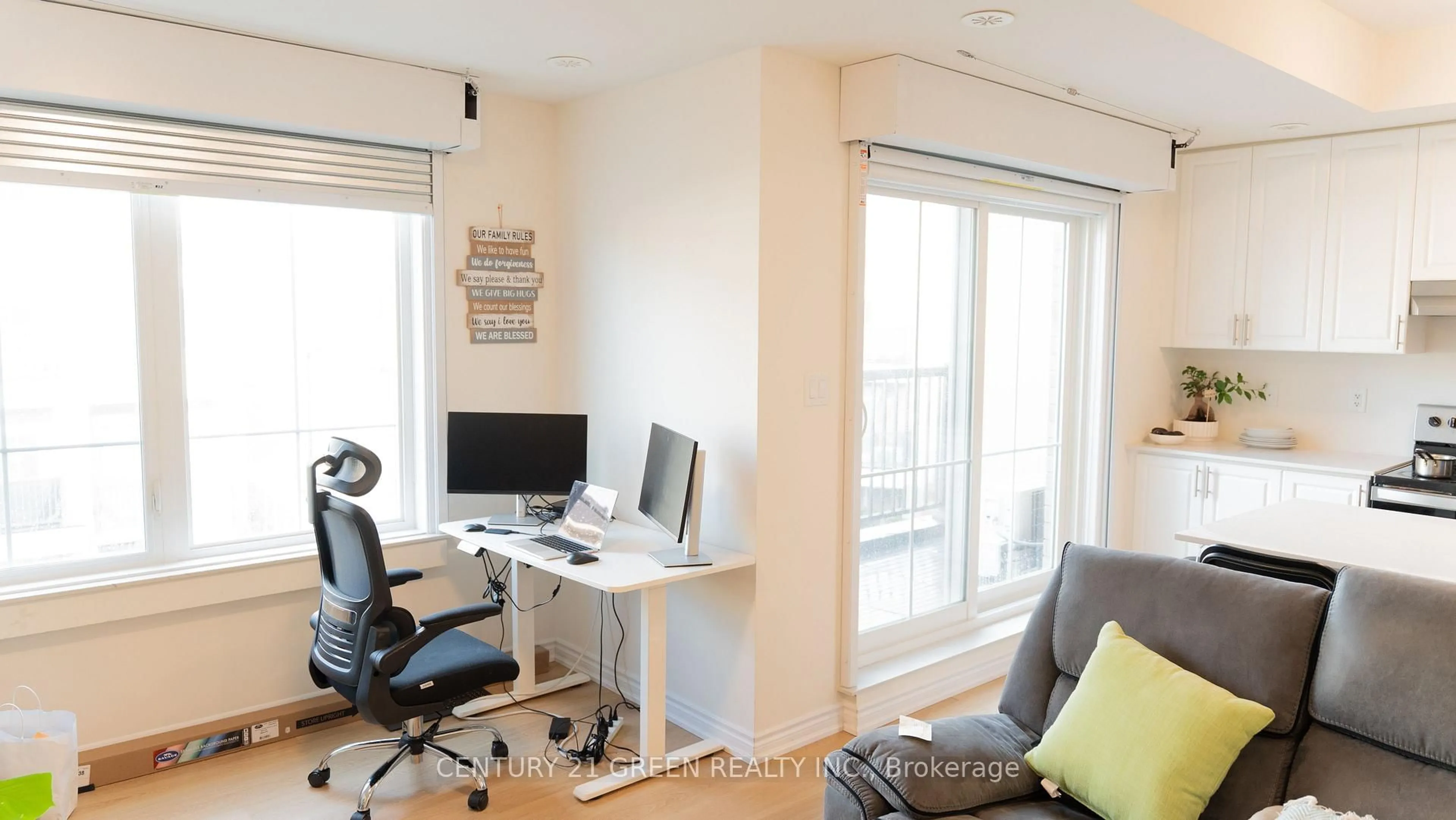 A pic of a room for 480 Beresford Path #8, Oshawa Ontario L1H 0B2