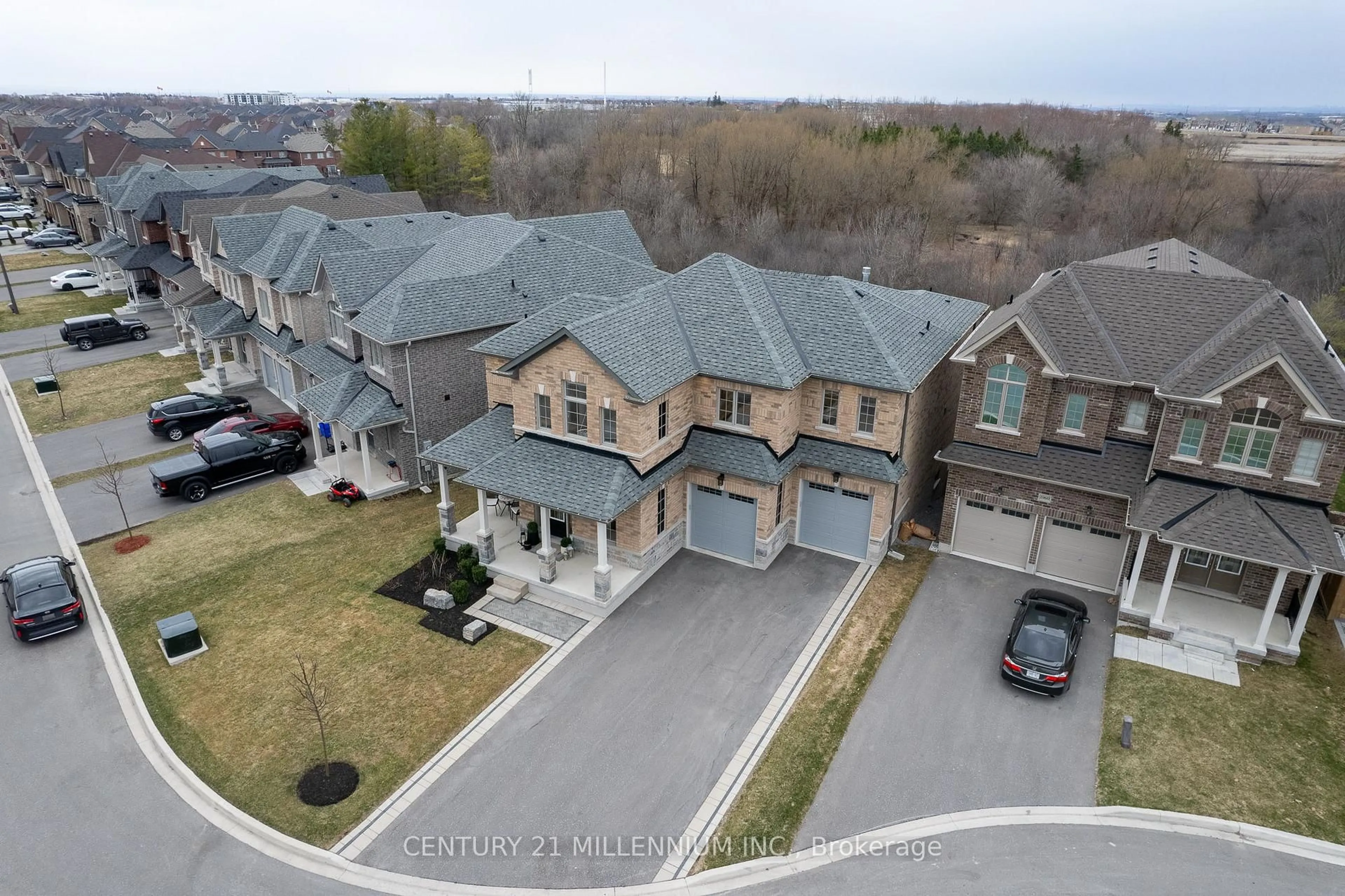 A pic from outside/outdoor area/front of a property/back of a property/a pic from drone, street for 1956 Don White Crt, Oshawa Ontario L1K 1A1