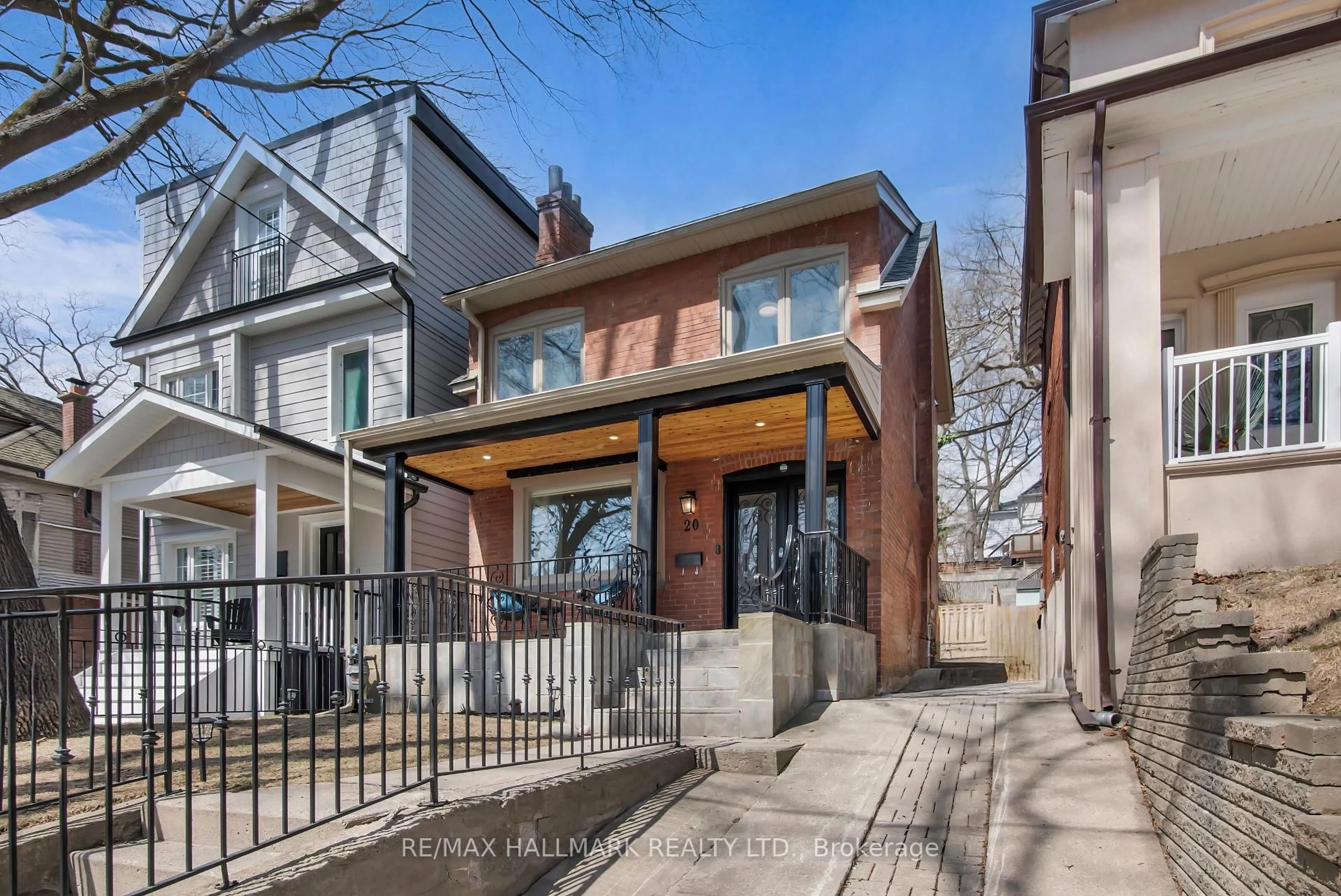 Home with brick exterior material, street for 20 Cedar Ave, Toronto Ontario M4E 1K2