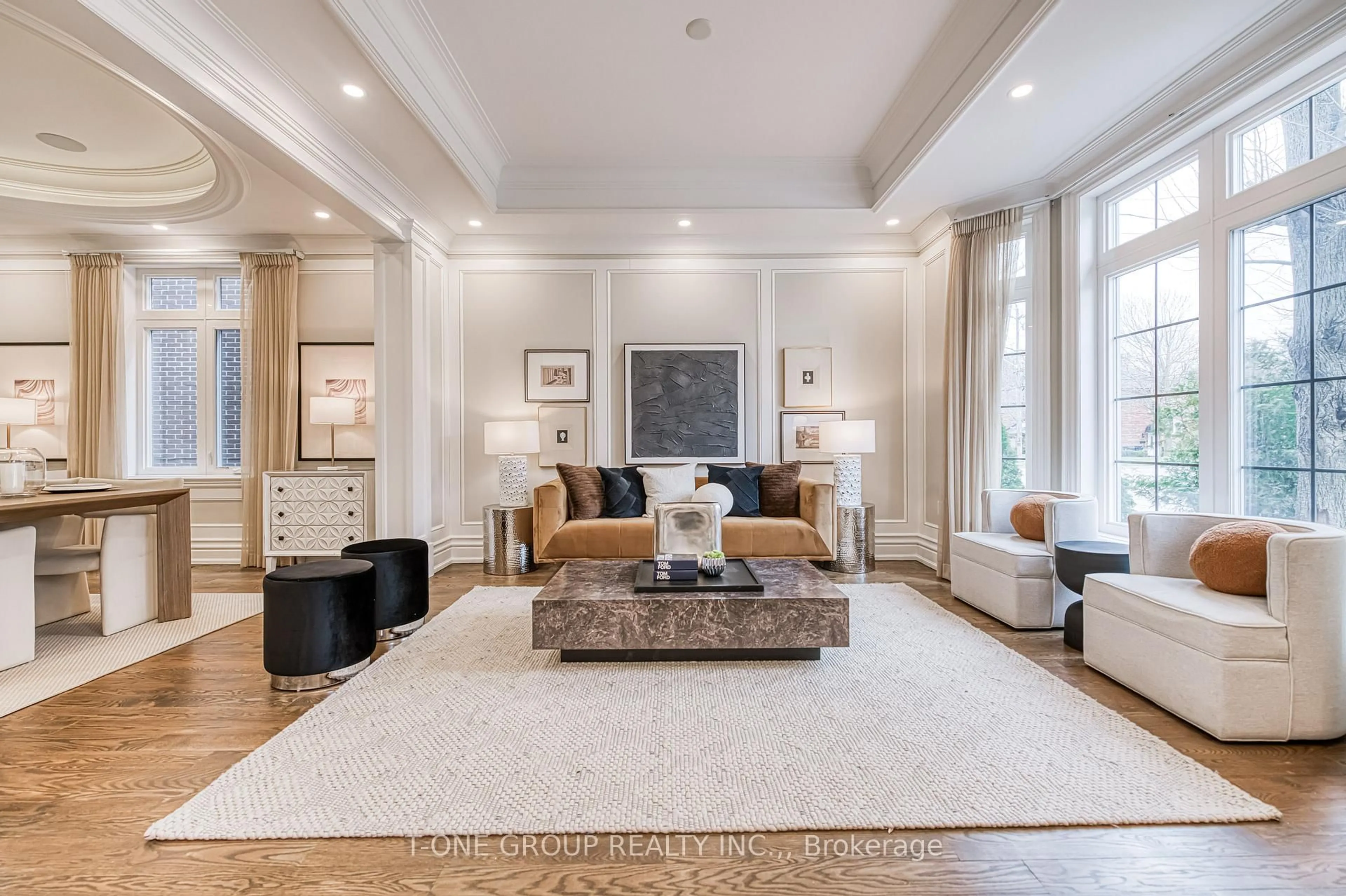 Living room with furniture, unknown for 63 Fishleigh Dr, Toronto Ontario M1N 1H3