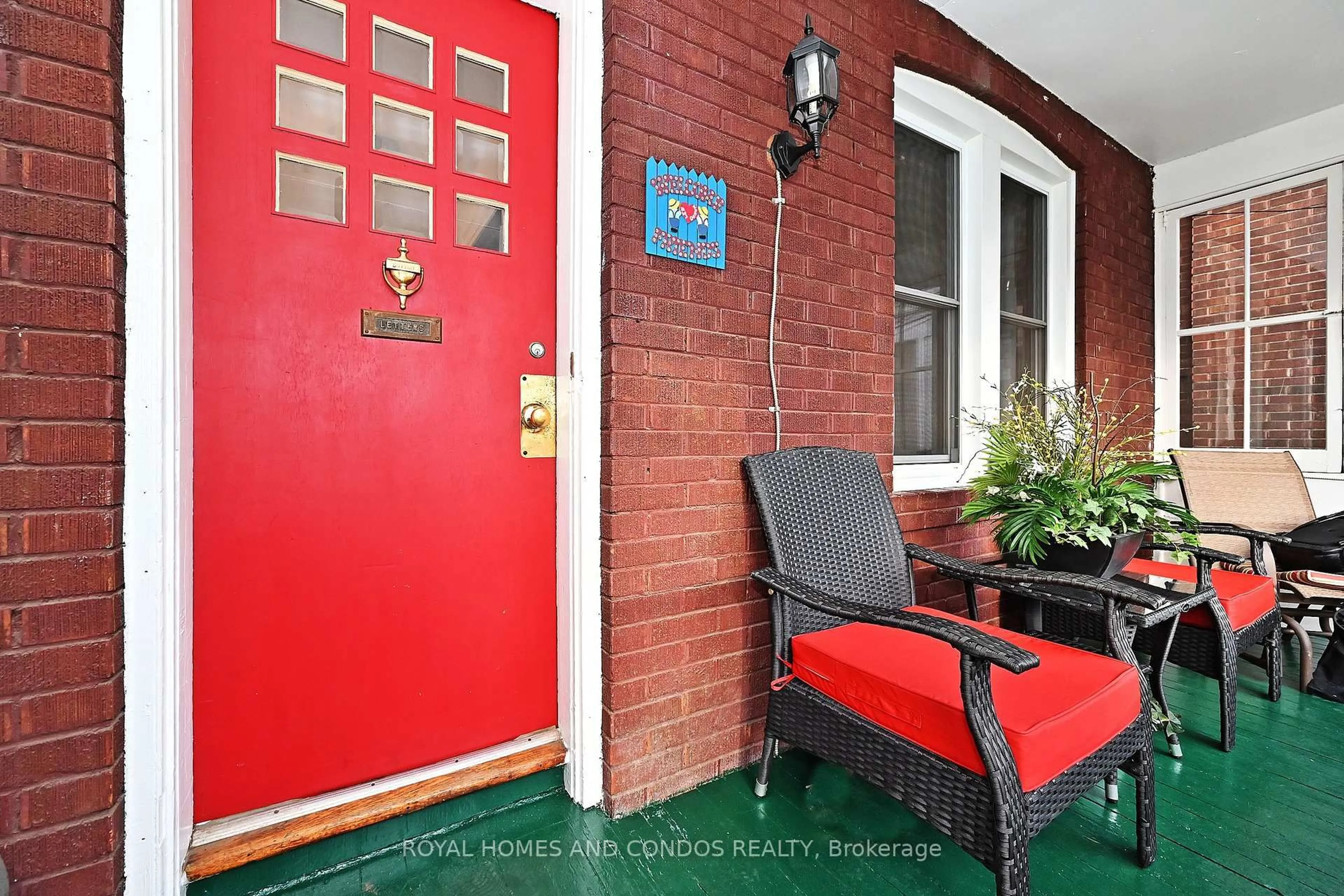 Unknown for 125 Dawes Rd, Toronto Ontario M4C 5B8