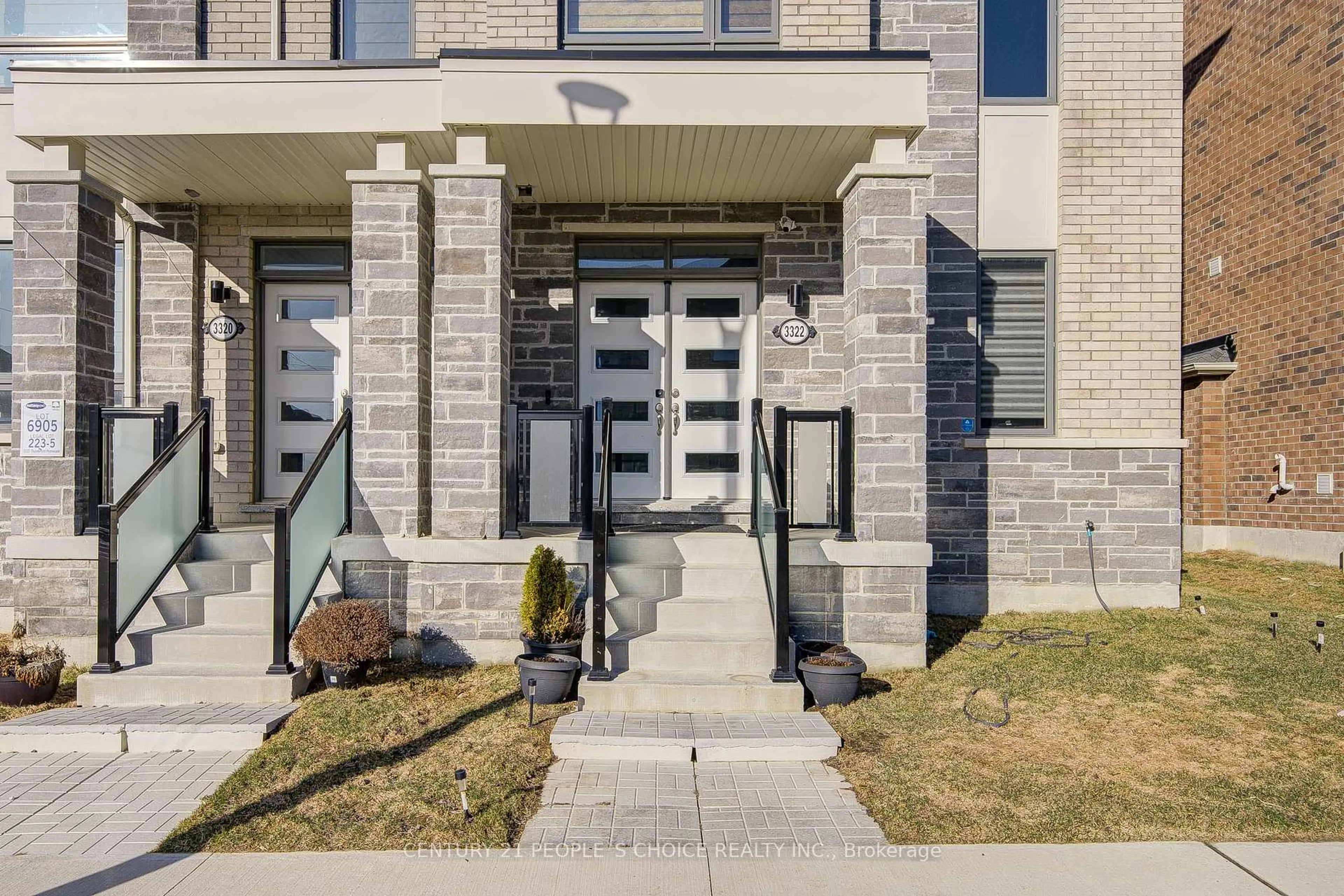 Unknown for 3322 Thunderbird Prom, Pickering Ontario L1X 0N4
