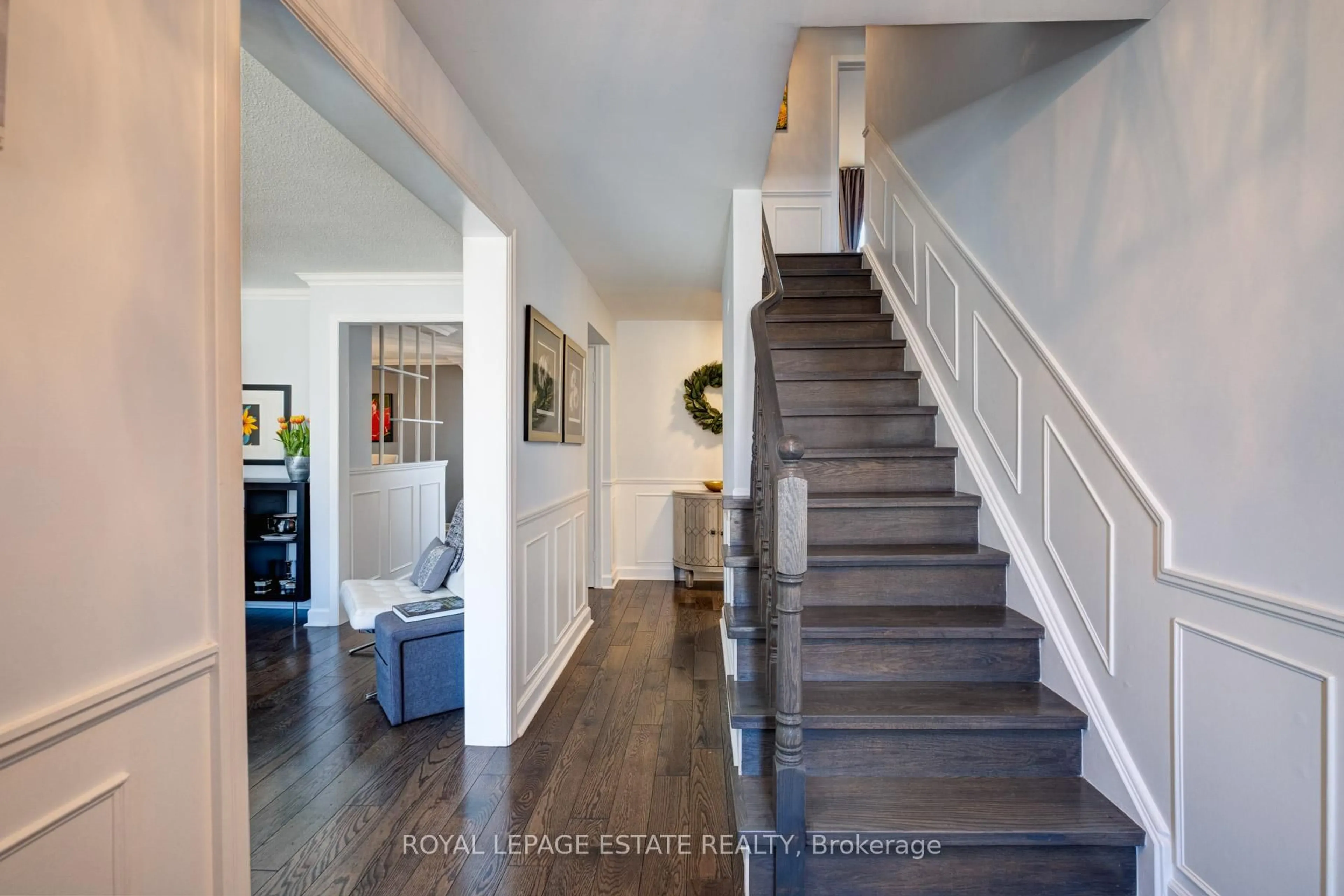 Indoor entryway for 76 Harland Cres, Ajax Ontario L1S 1J9