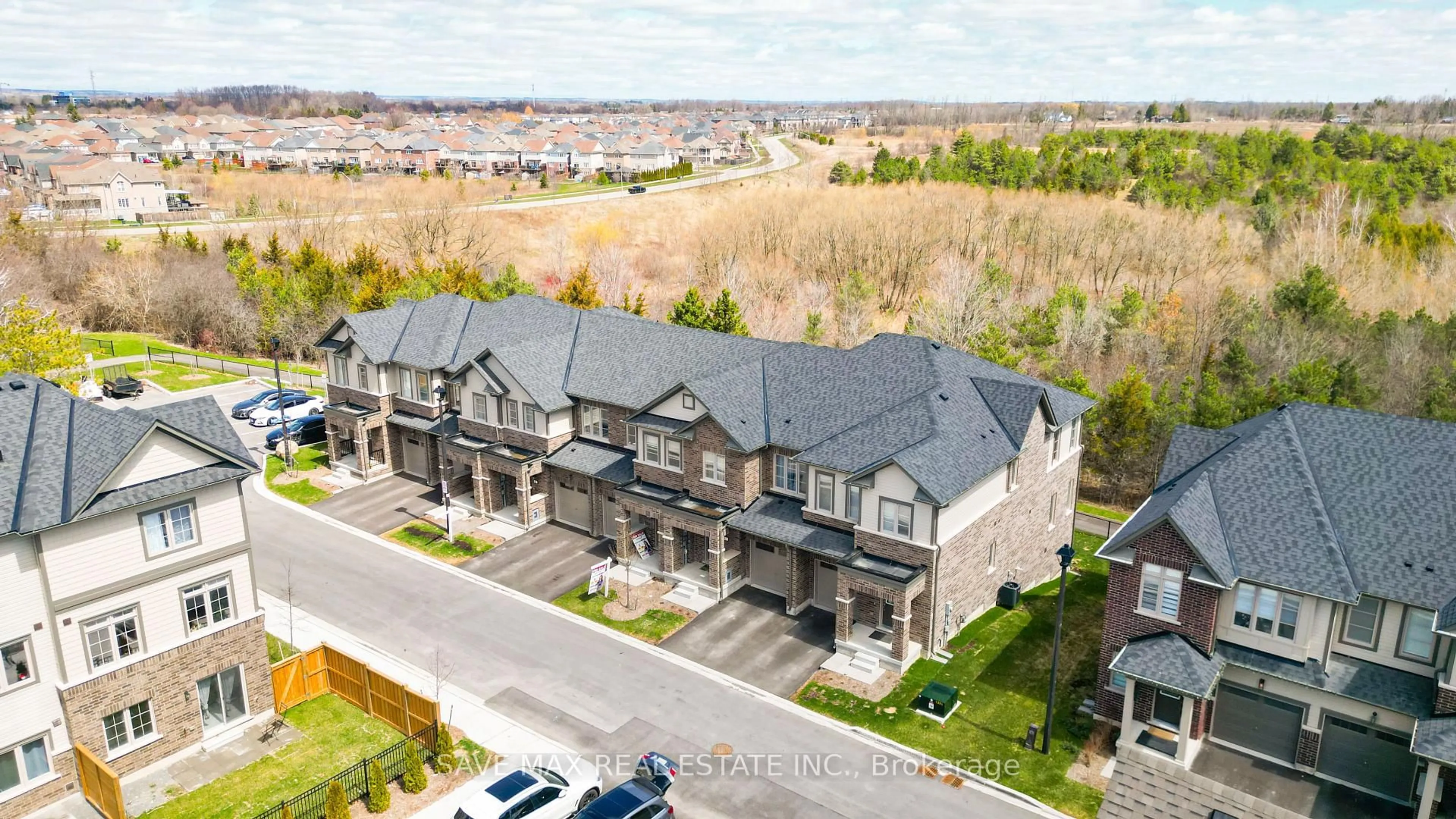 A pic from outside/outdoor area/front of a property/back of a property/a pic from drone, unknown for 38 Senay Circ, Clarington Ontario L1E 2S2