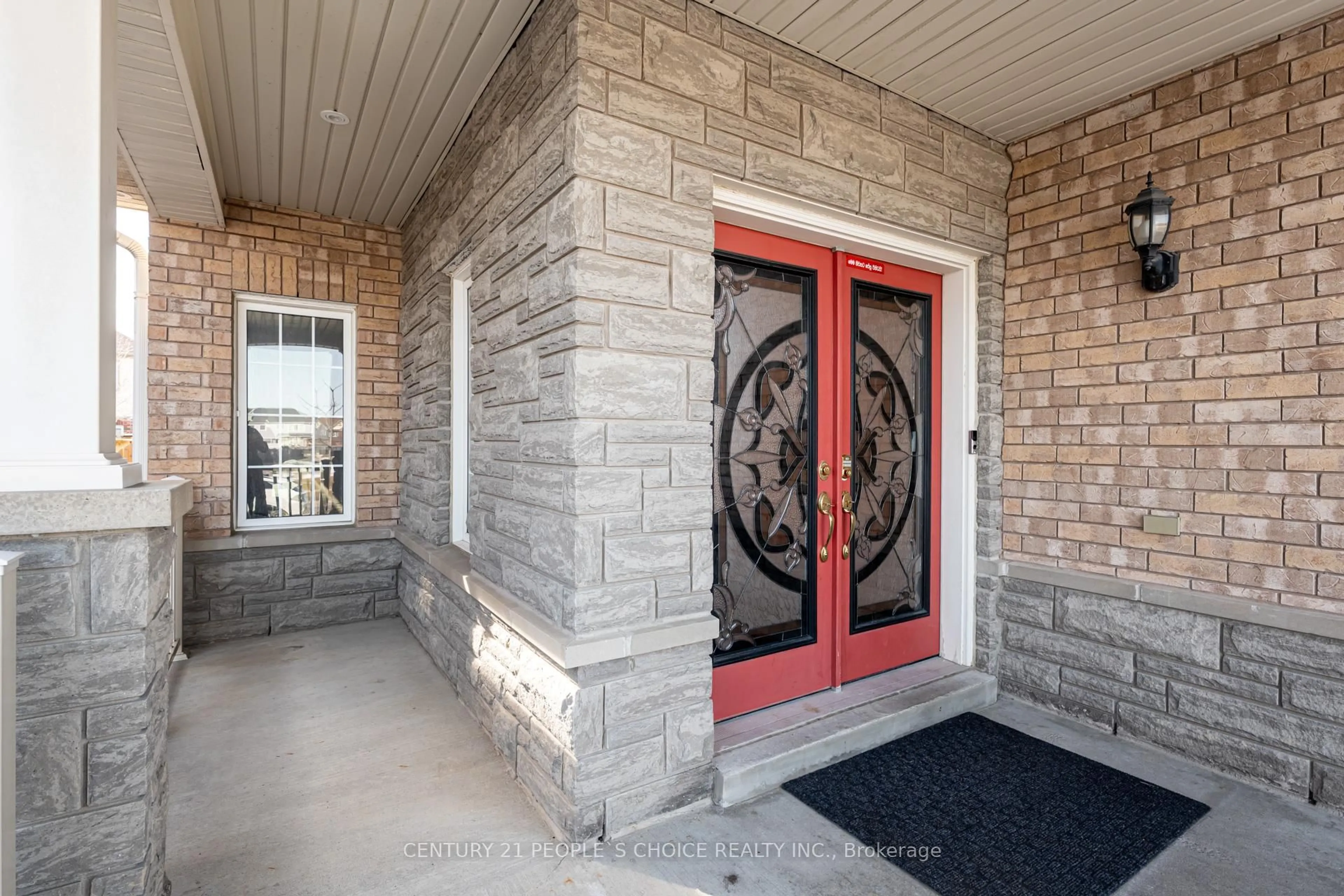 Indoor entryway for 1067 Coldstream Dr, Oshawa Ontario L1K 0J6