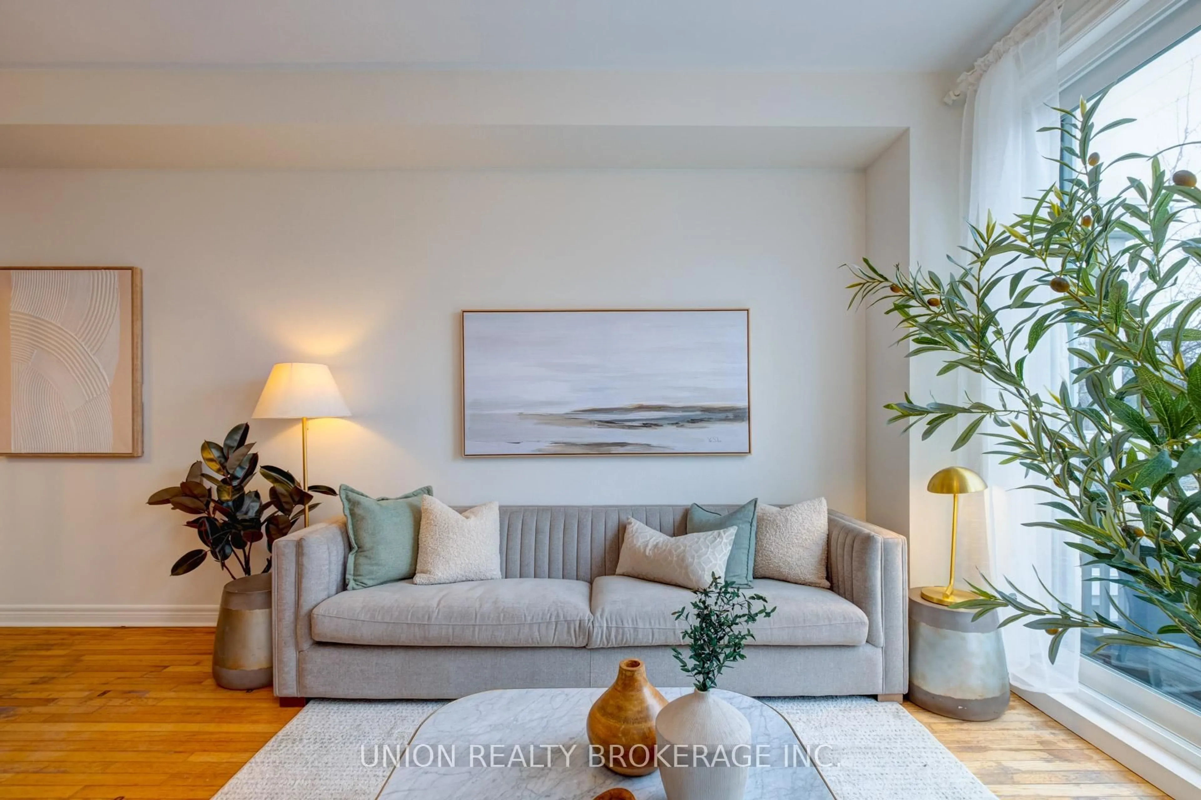 Living room with furniture, unknown for 1872 Lake Shore Blvd, Toronto Ontario M4L 6S8