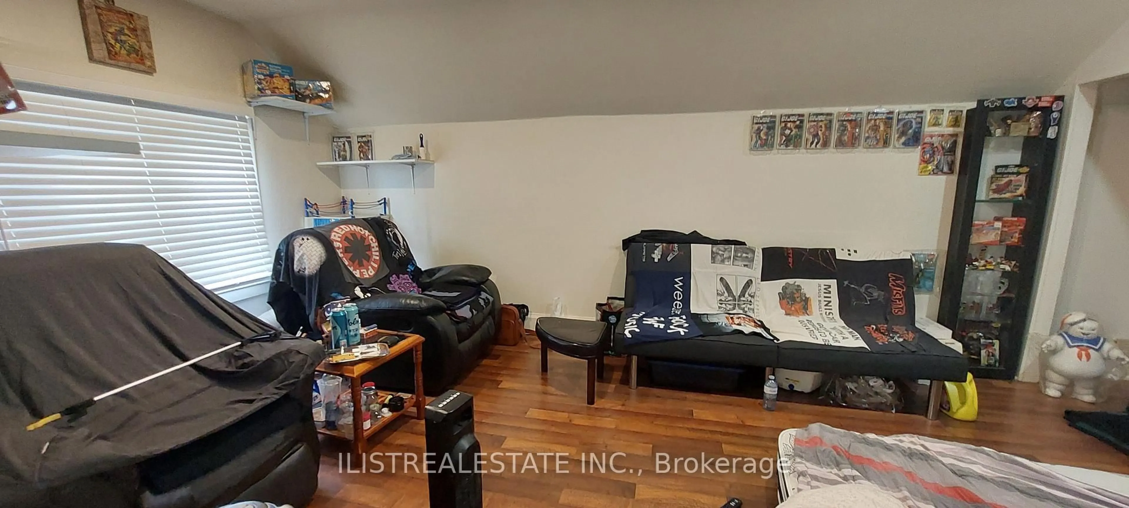 Unknown for 222 Athol St, Oshawa Ontario L1H 1K3