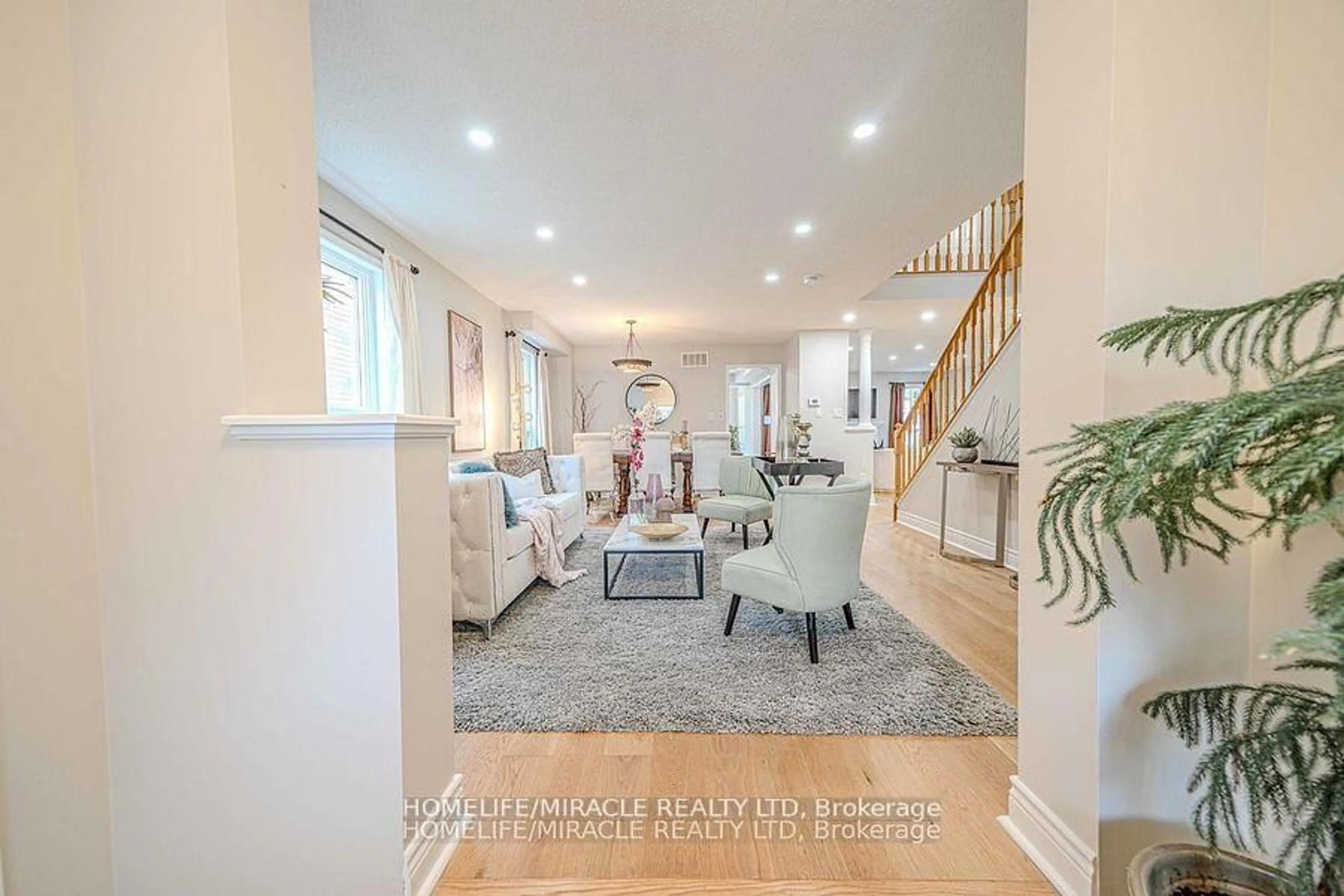 Unknown for 47 Gabrielle Cres, Whitby Ontario L1R 3M5