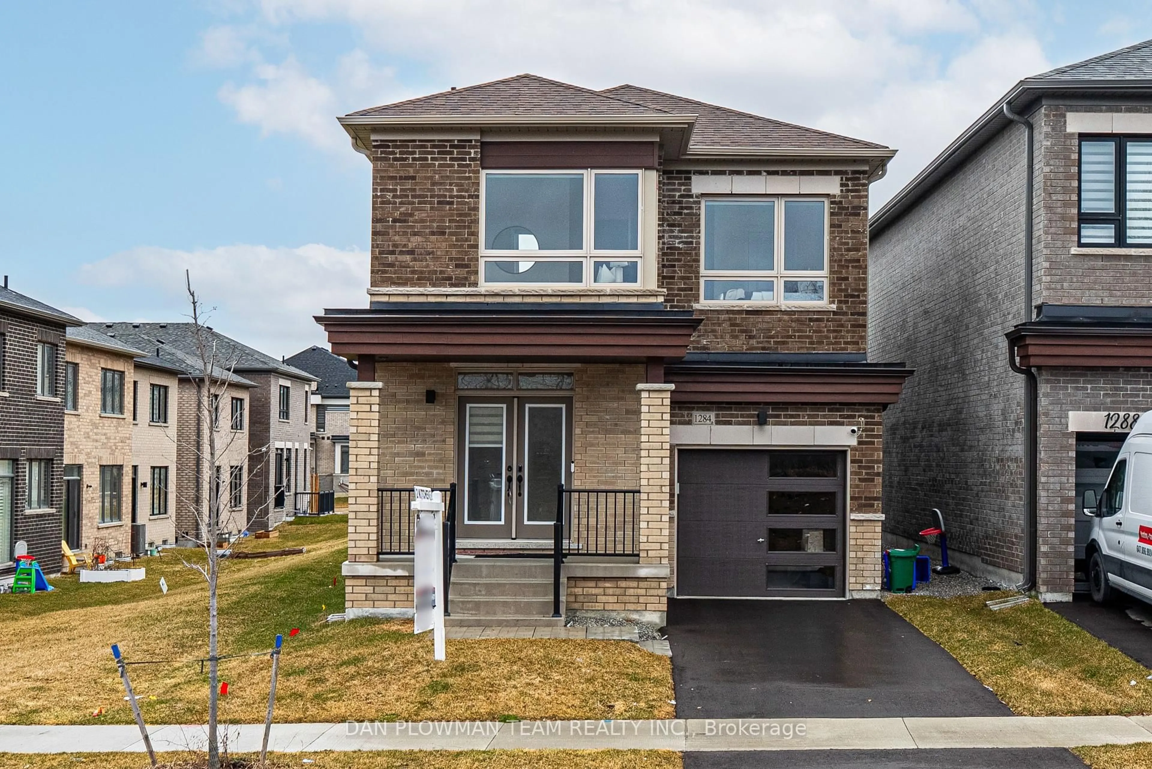 Home with brick exterior material, street for 1284 Klondike Dr, Oshawa Ontario L1H 8L7