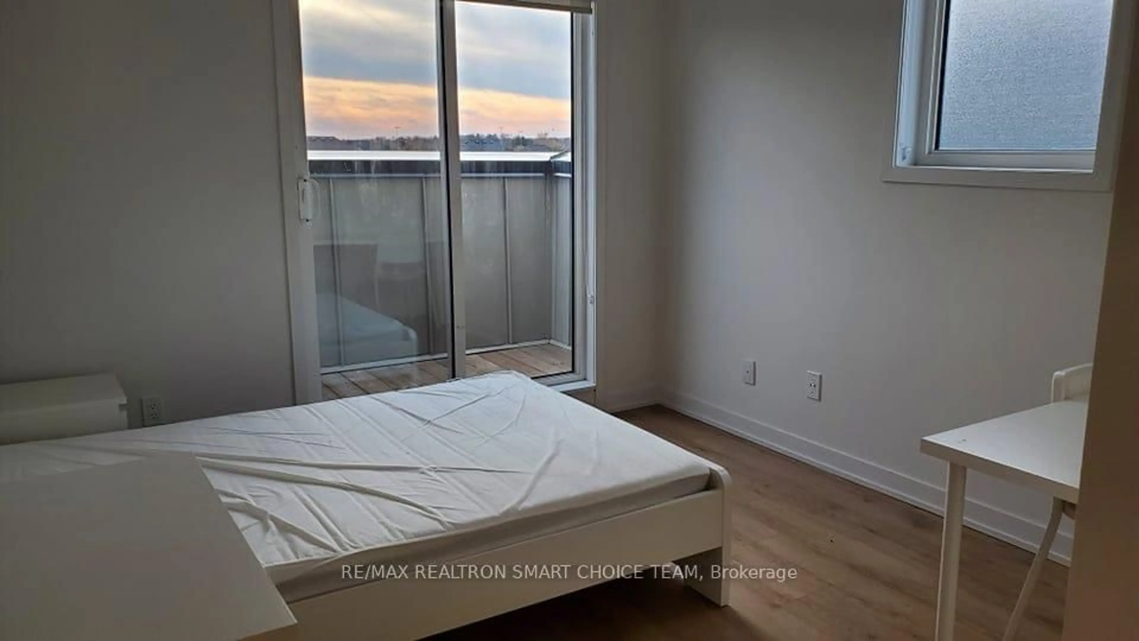 A pic of a room for 1740 Simcoe St #50, Oshawa Ontario L1G 4X9