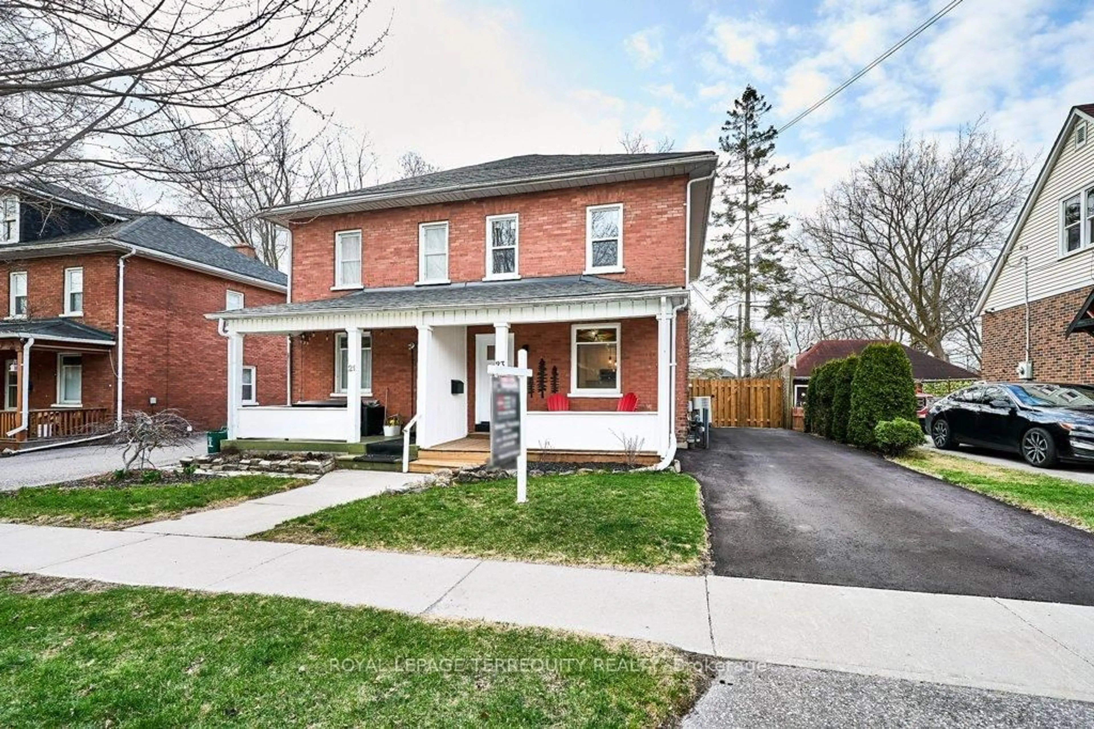 Home with brick exterior material, street for 23 Carlisle Ave, Clarington Ontario L1C 1W4
