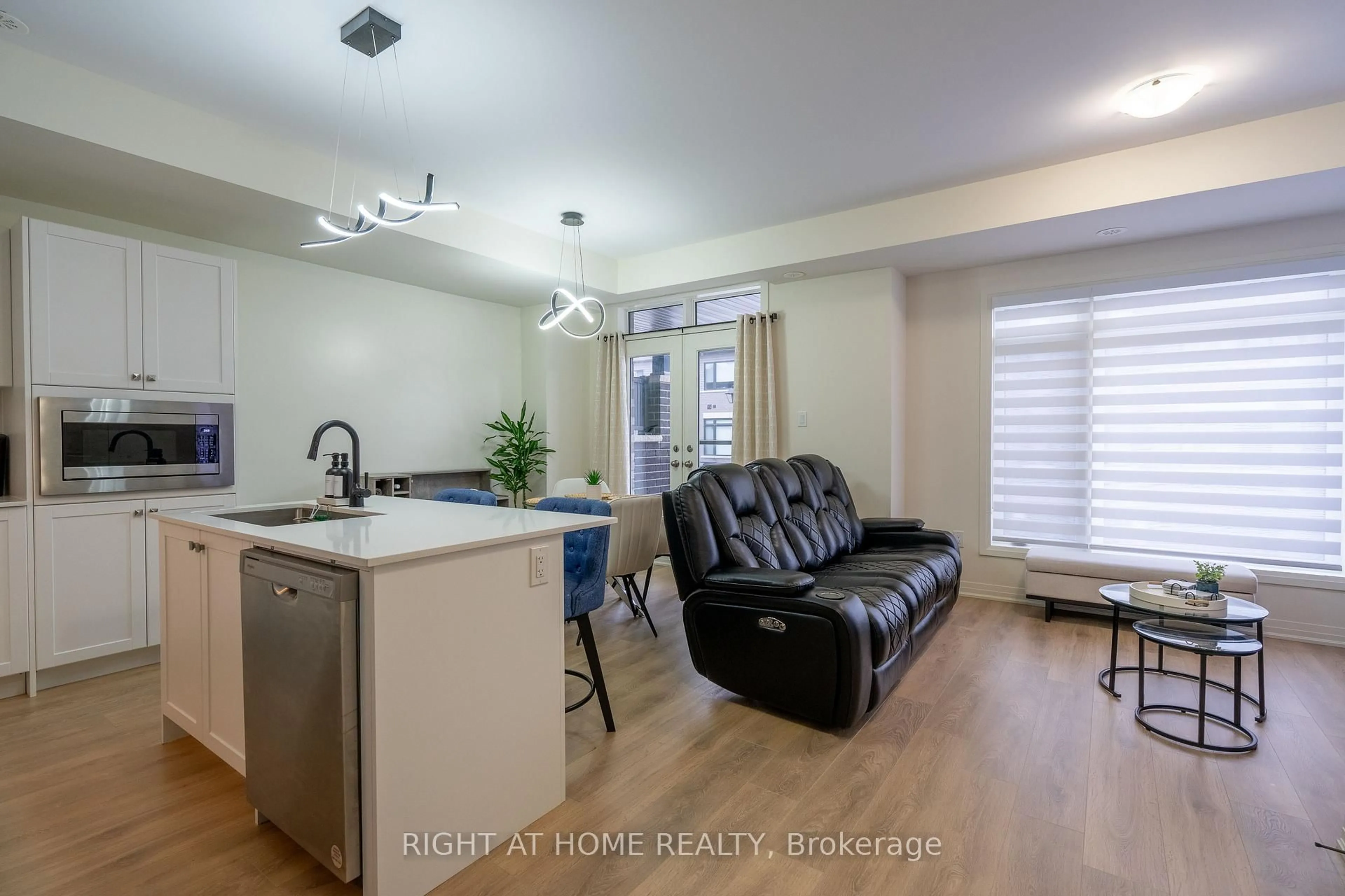 Unknown for 12 Emmas Way, Whitby Ontario L1R 0S7