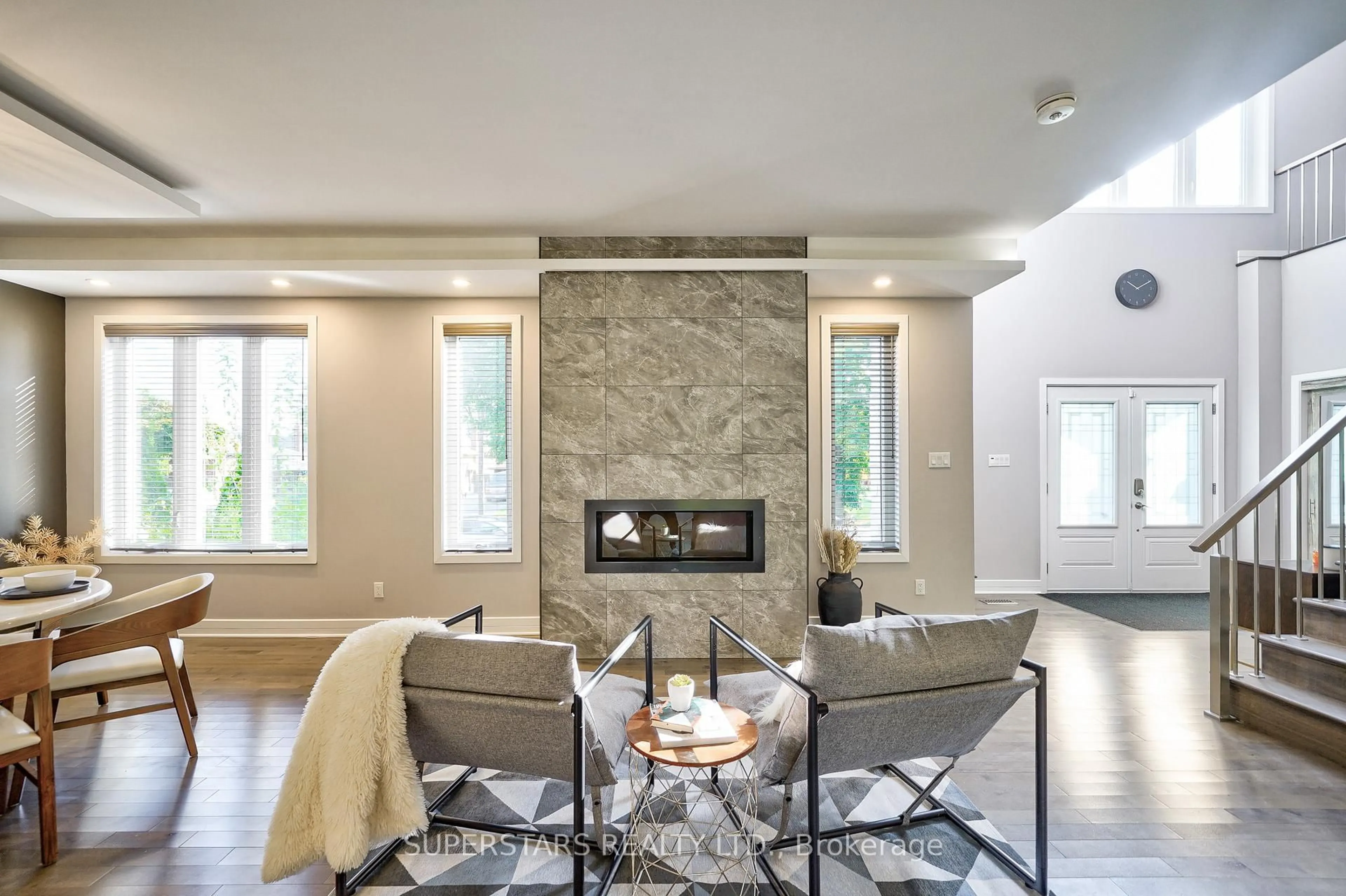 Living room with furniture, ceramic/tile floor for 30 Samya Crt, Toronto Ontario M1R 2A5