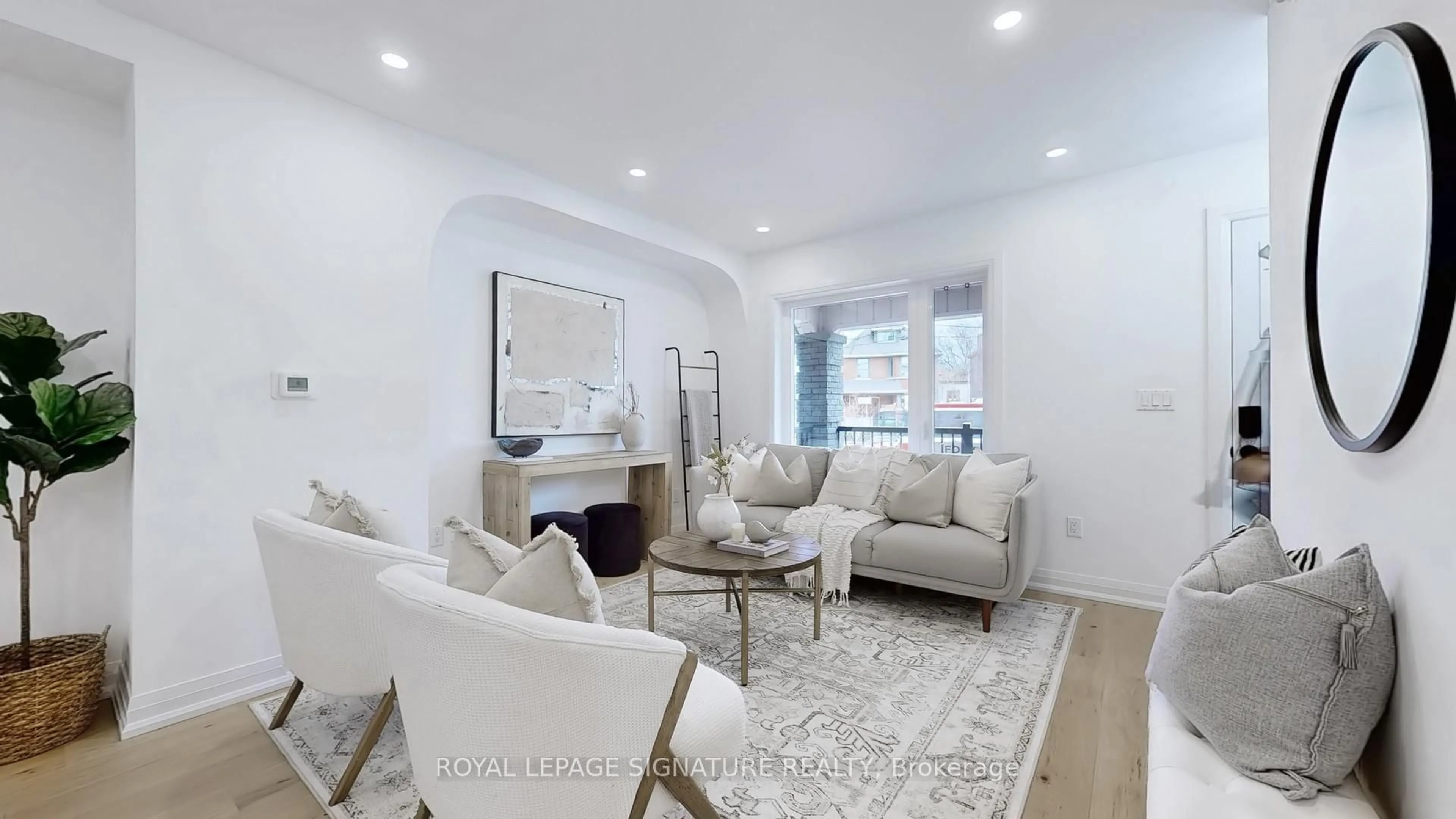 Living room with furniture, unknown for 914 Broadview Ave, Toronto Ontario M4K 2R1