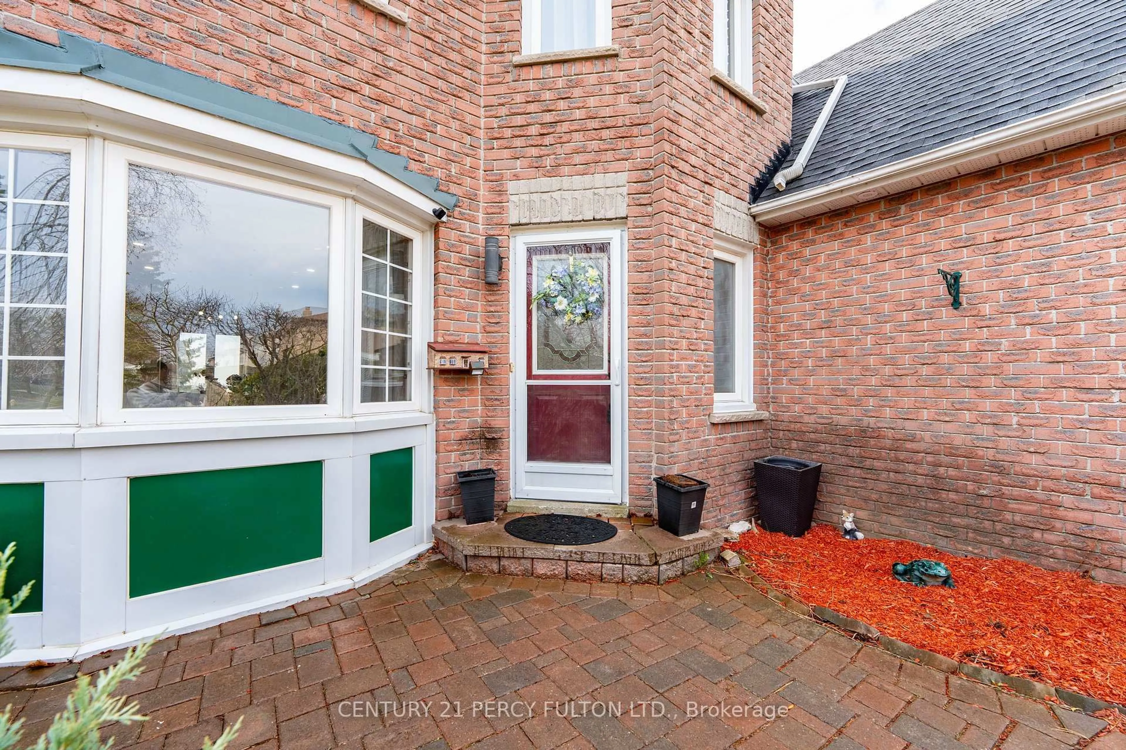 Home with brick exterior material, street for 101 Sawdon Dr, Whitby Ontario L1N 8A8
