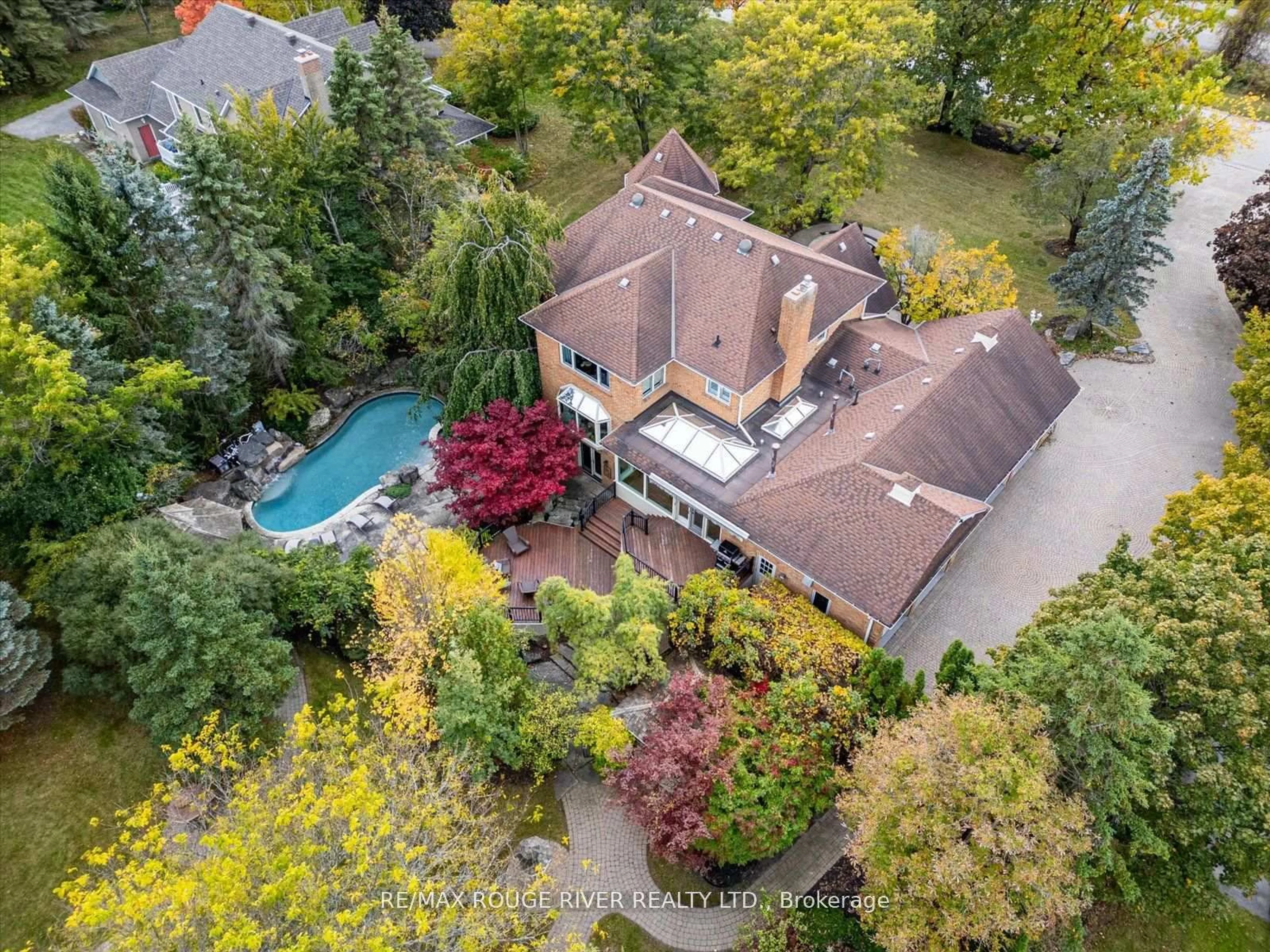 A pic from outside/outdoor area/front of a property/back of a property/a pic from drone, street for 2317 Salem Rd, Ajax Ontario L1S 4S7