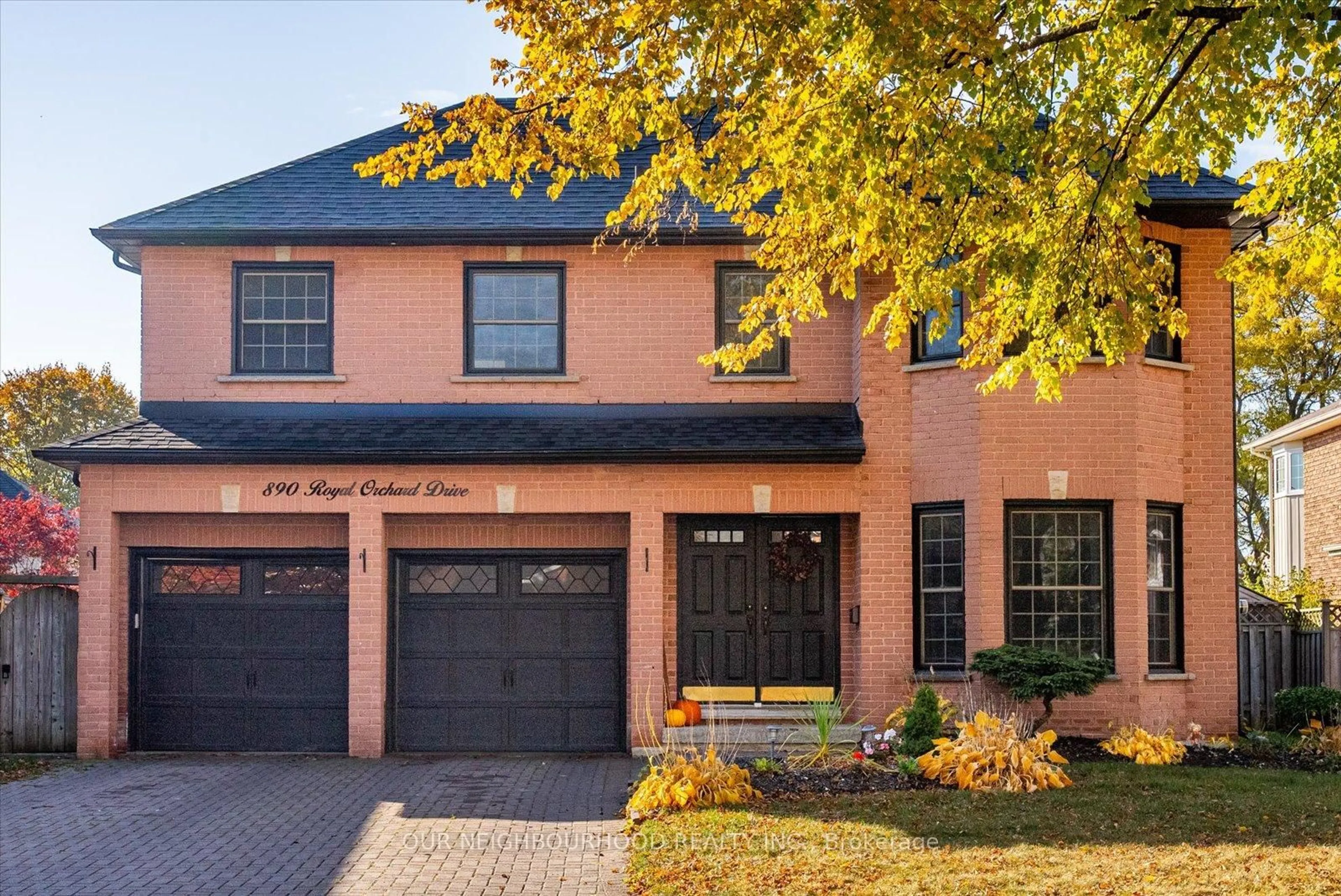 Home with brick exterior material, street for 890 Royal Orchard Dr, Oshawa Ontario L1K 2A1