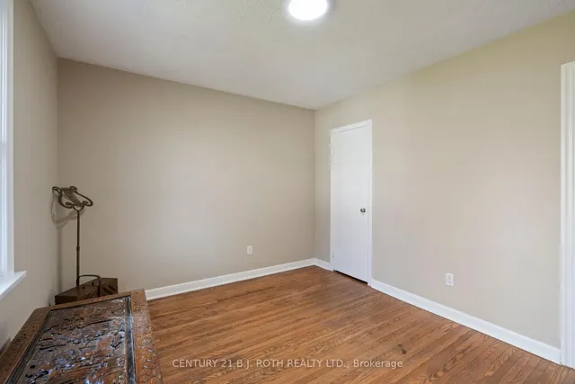 Additional property image - 68 Maywood Park
