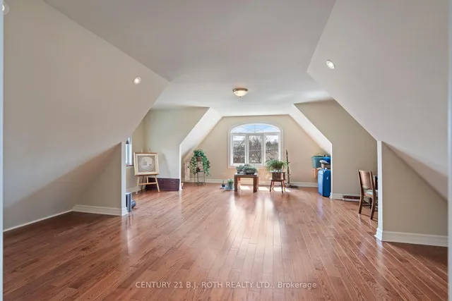 Additional property image - 68 Maywood Park