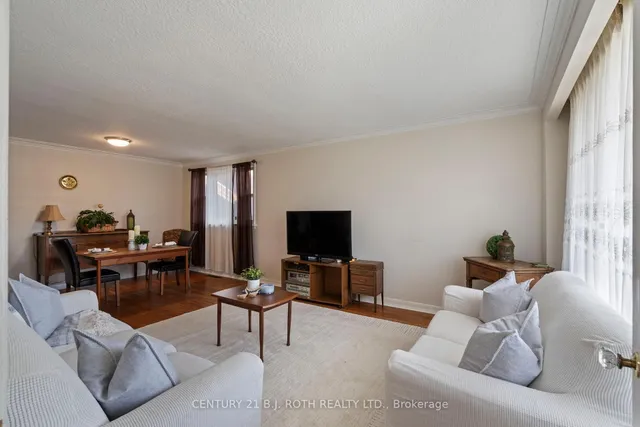 Additional property image - 68 Maywood Park