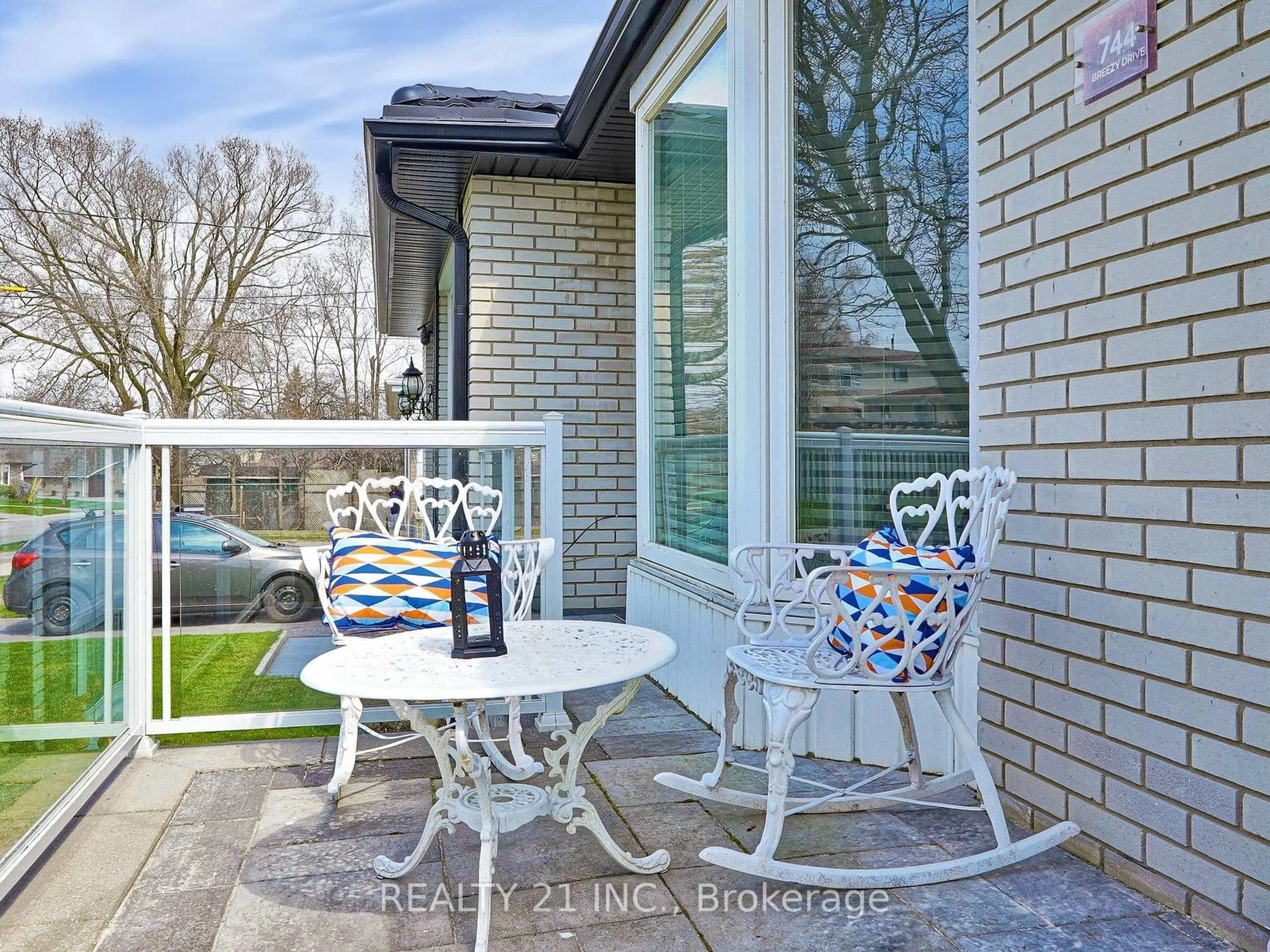 Patio, water/lake/river/ocean view for 744 Breezy Dr, Pickering Ontario L1W 2X7