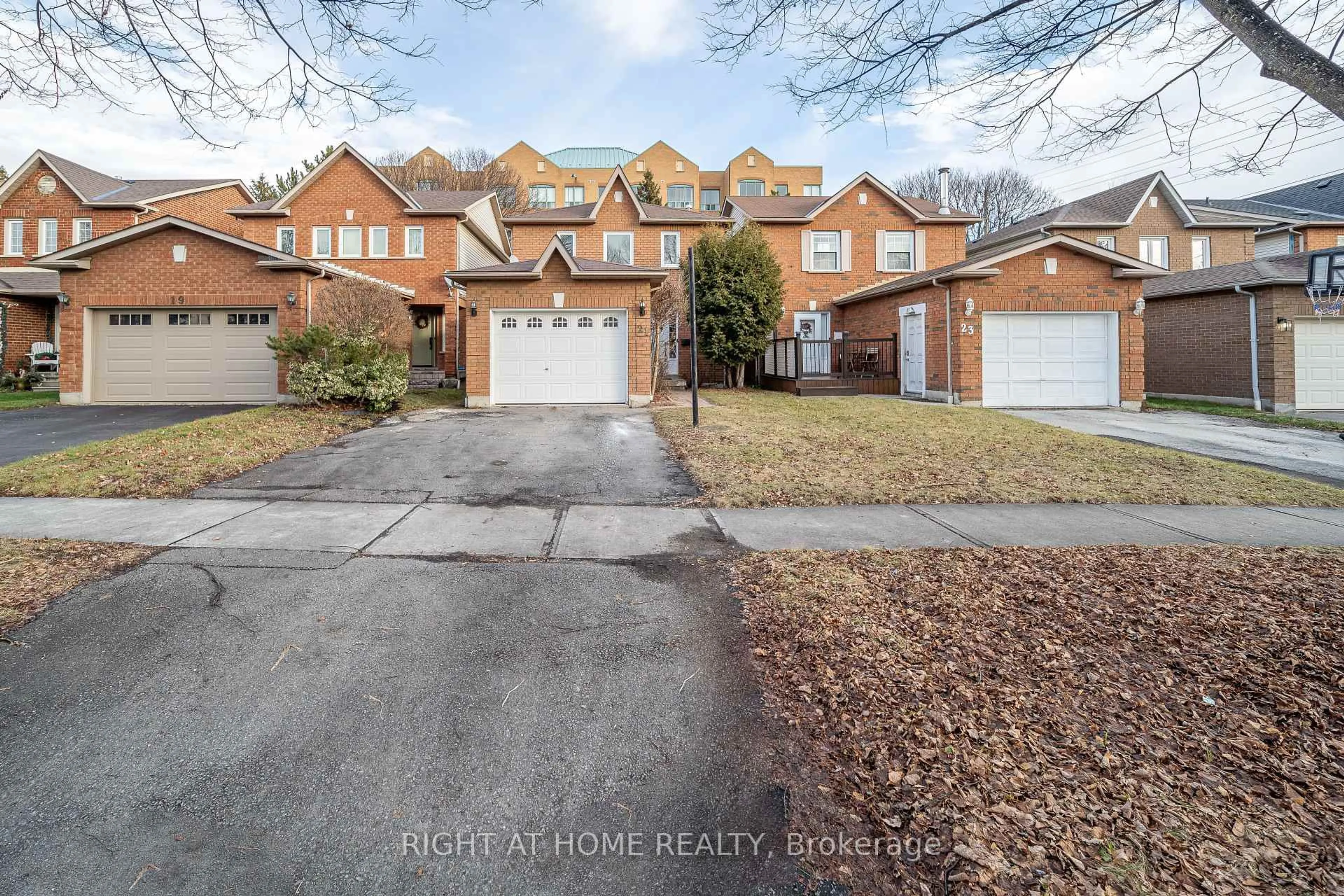 Home with brick exterior material, street for 21 Mcbrien Crt, Whitby Ontario L1R 2C8