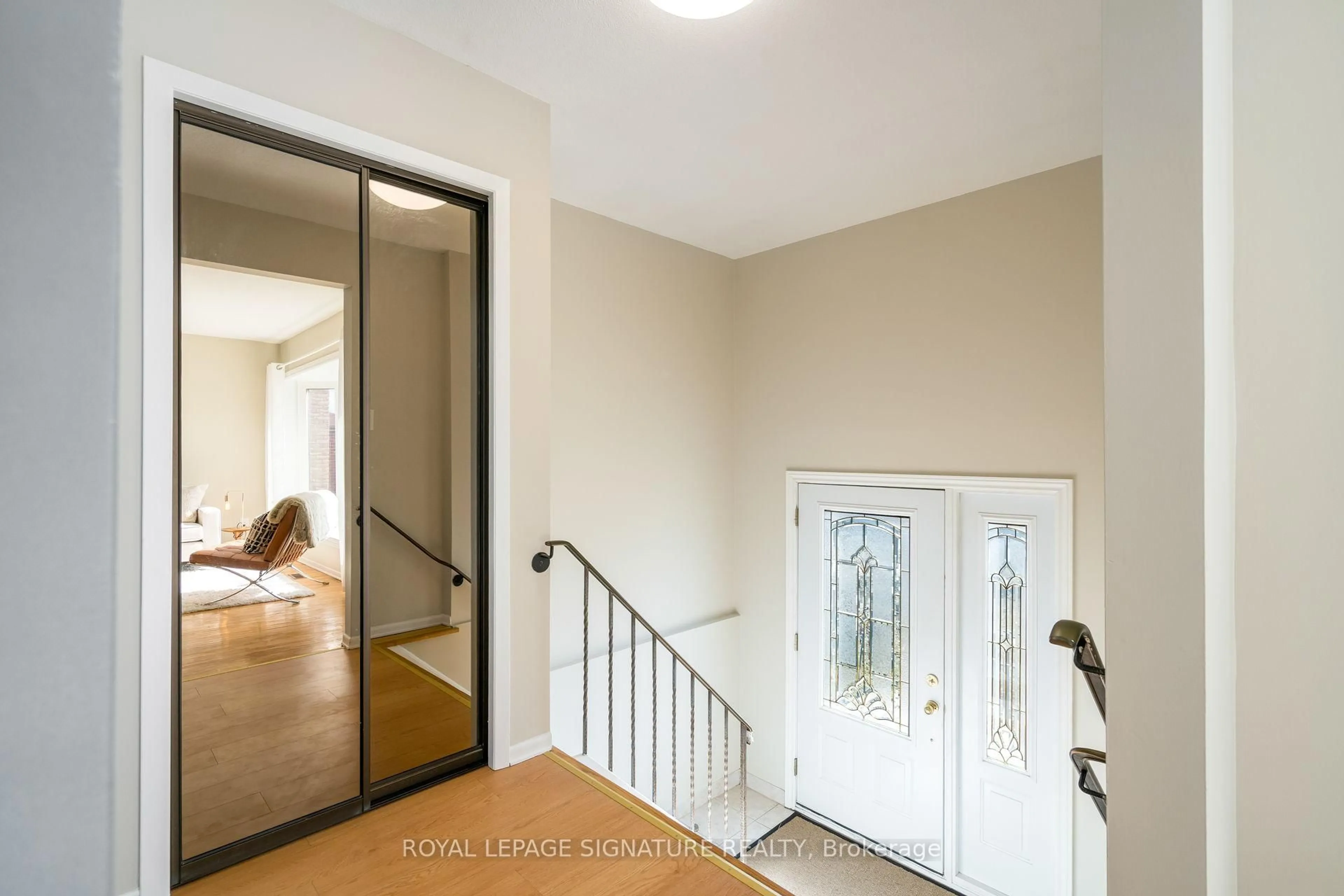 Indoor entryway for 273 Silver Springs Blvd, Toronto Ontario M1V 1G6