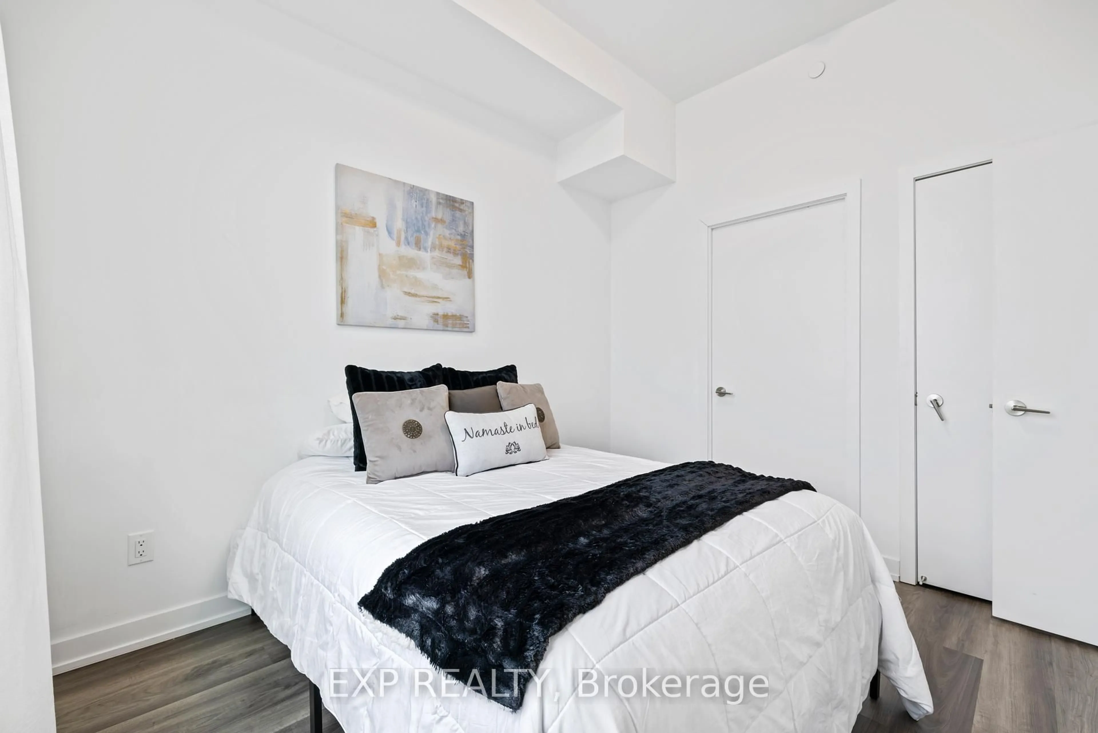 Bedroom with bed, unknown for 1480 Bayly St #1702, Pickering Ontario L1W 0C2