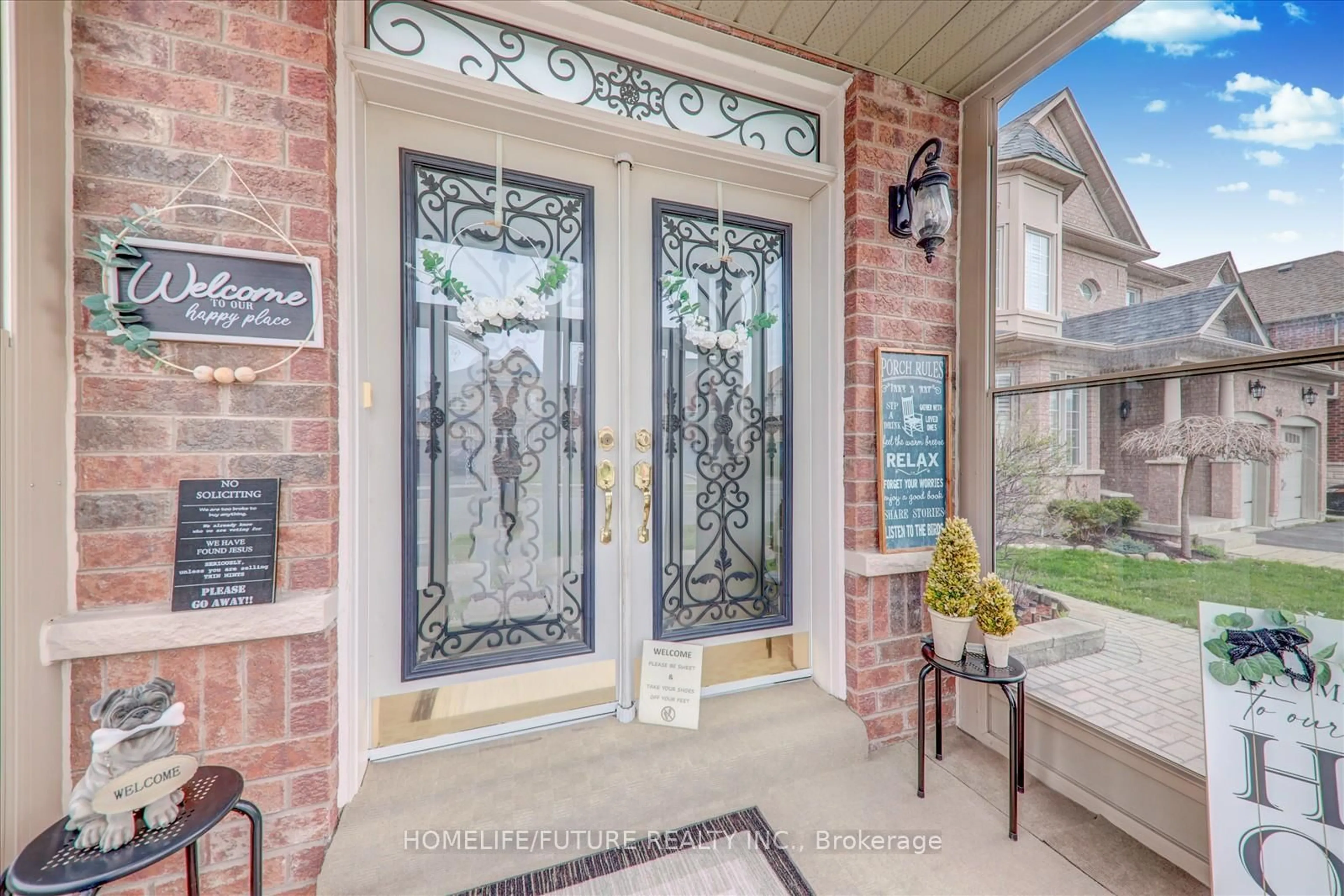 Indoor entryway for 52 Nightstar Rd, Toronto Ontario M1X 1Z7