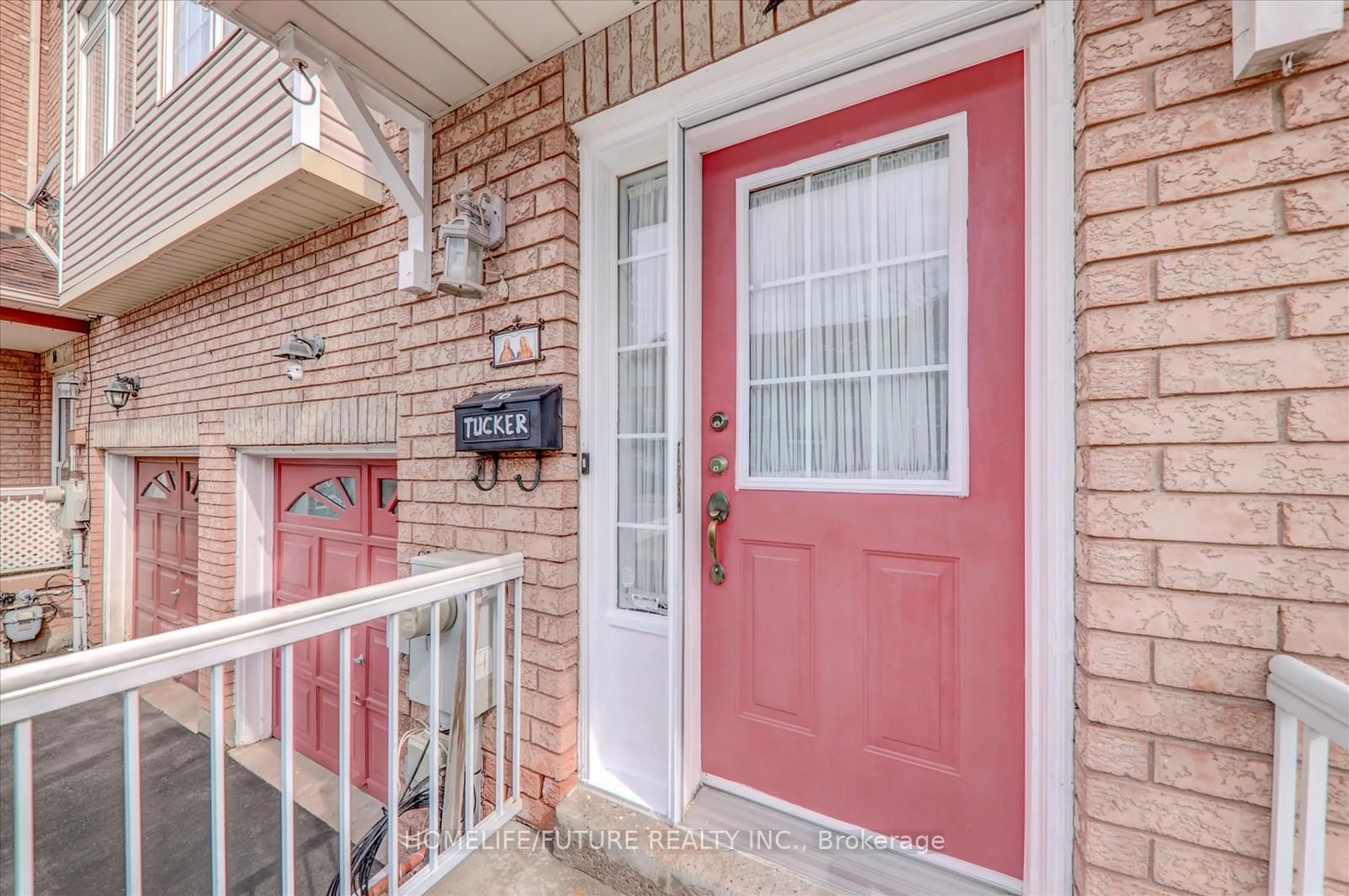 Indoor entryway for 16 Tucker Dr, Toronto Ontario M4B 3P1