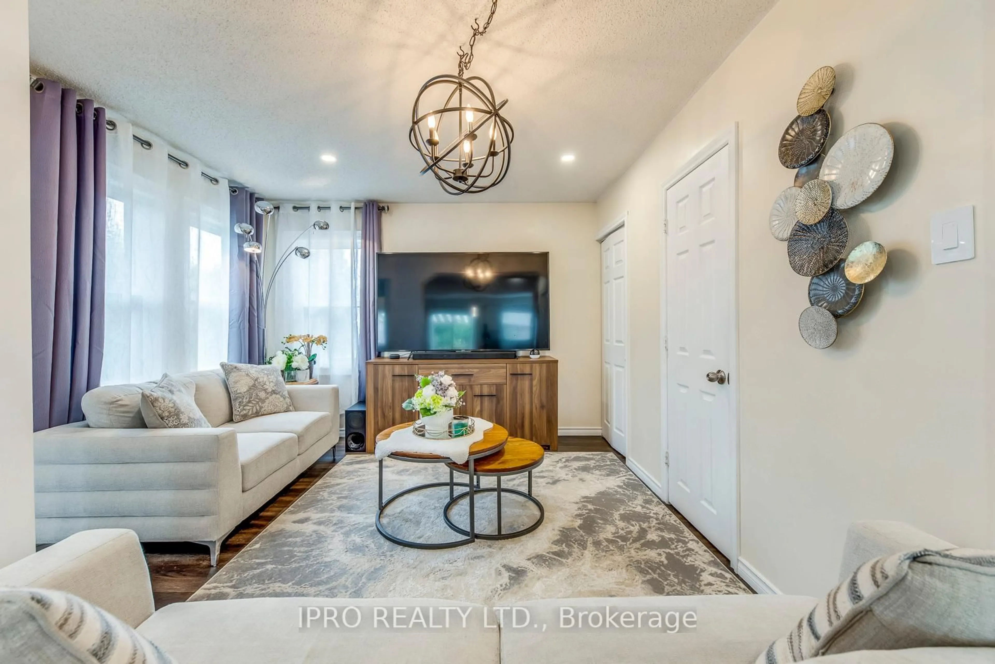 Living room with furniture, unknown for 78 Sable Cres, Whitby Ontario L1R 1Y6
