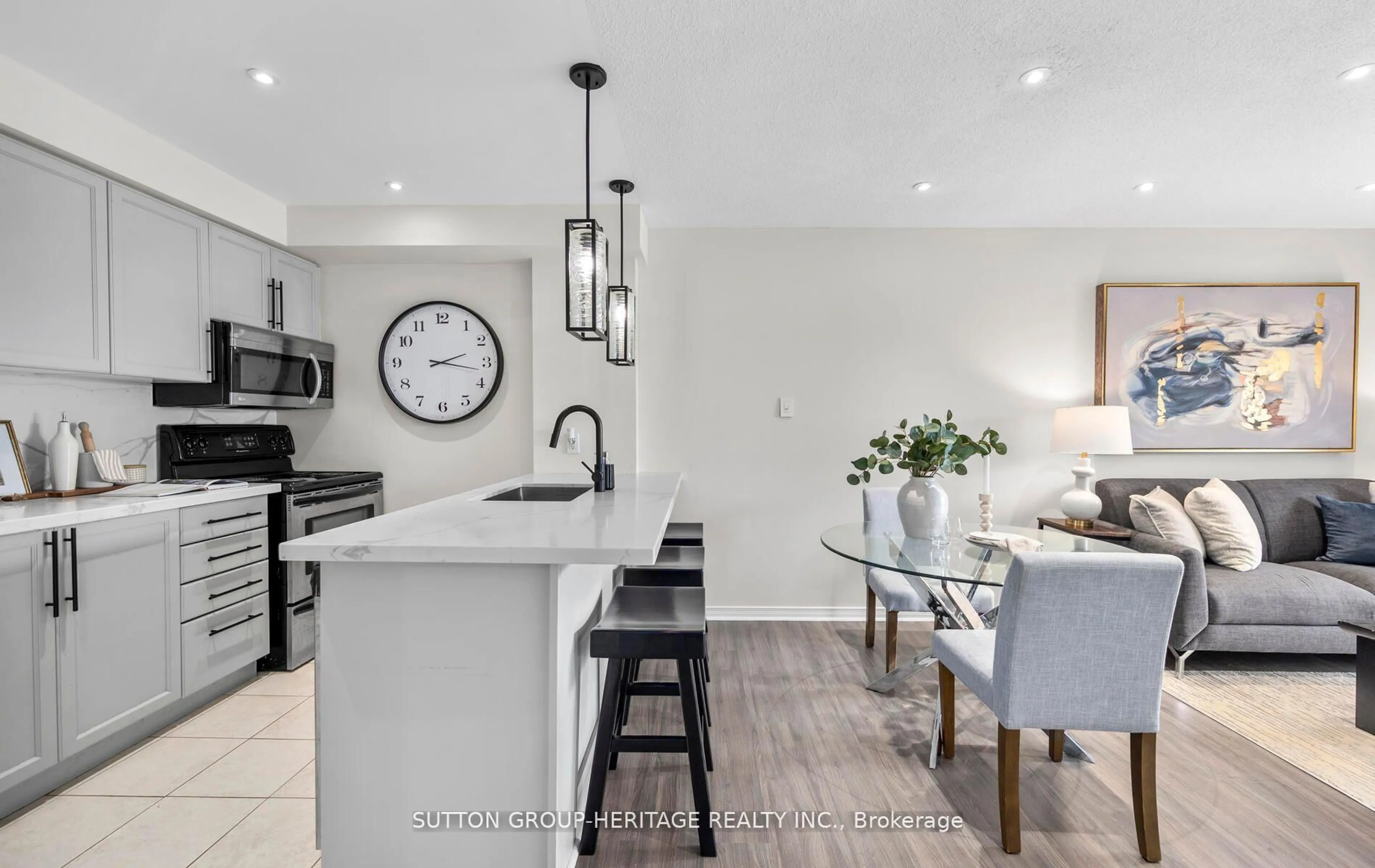Open concept kitchen, unknown for 120 Aspen Springs Dr #308, Clarington Ontario L1C 0G7