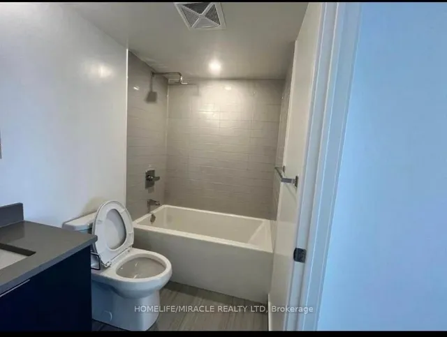 Additional property image - 2033 Kennedy Rd Unit 906