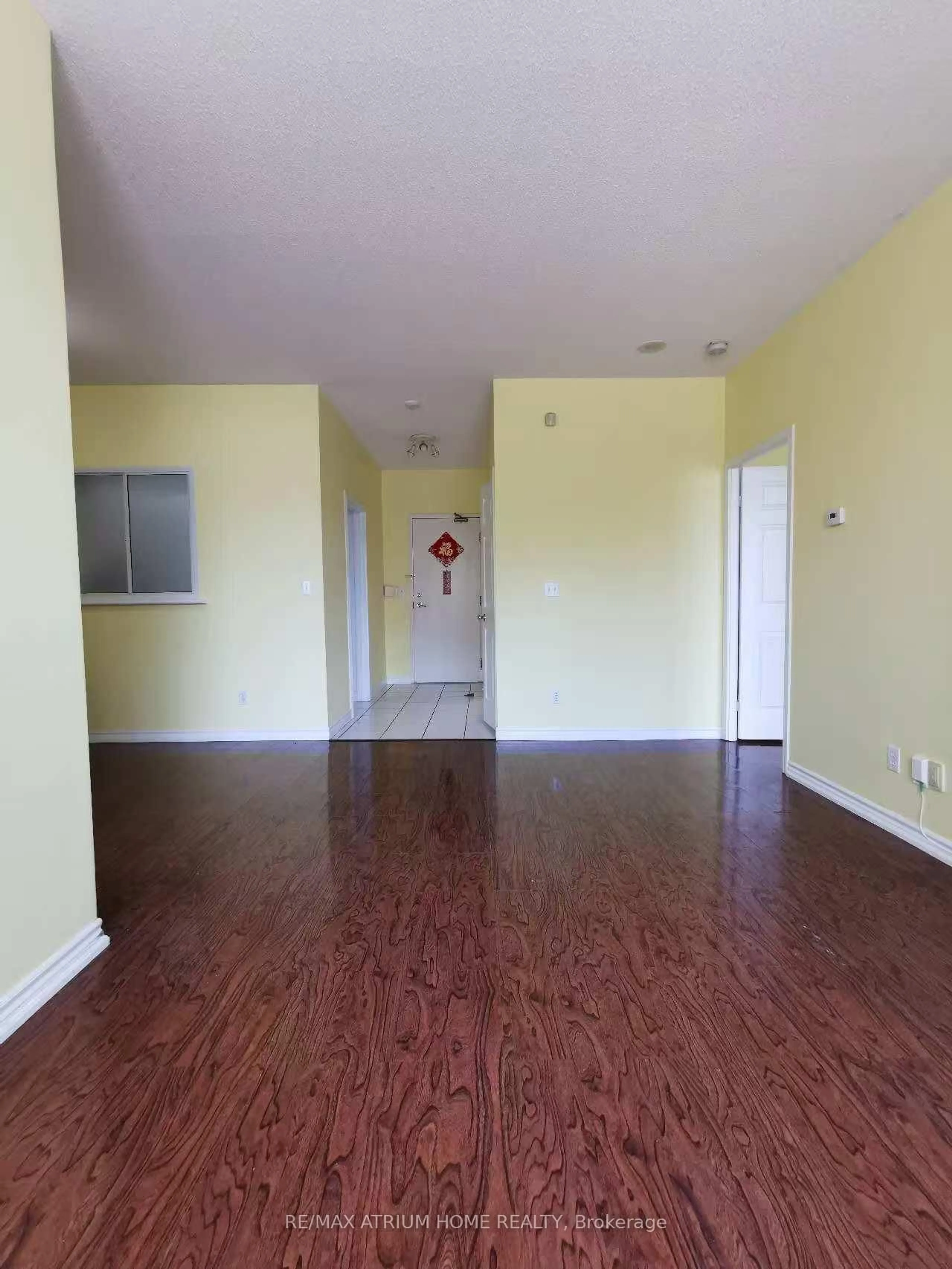 A pic of a room for 5039 Finch Ave #109, Toronto Ontario M1S 5L6
