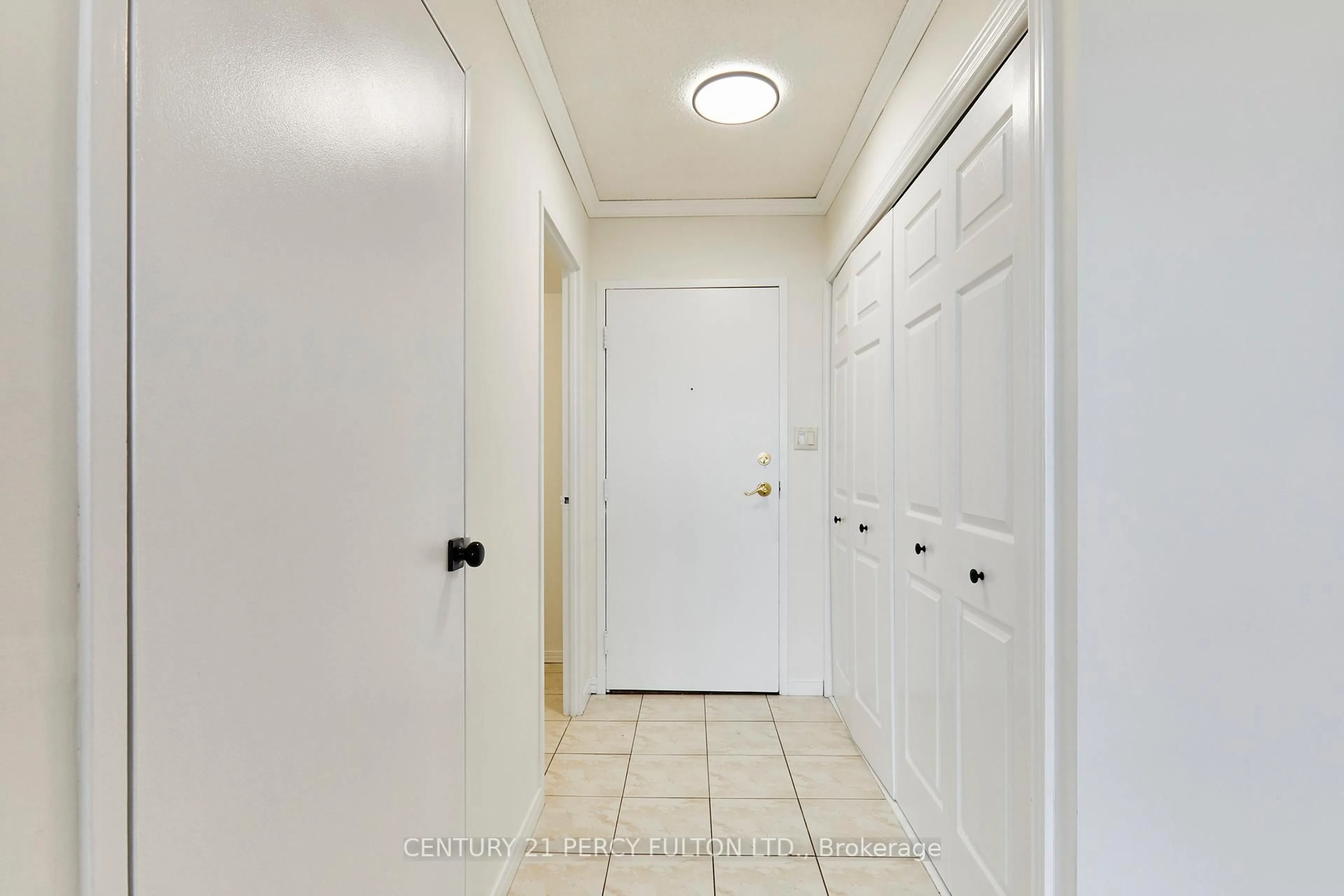 Indoor entryway for 55 William St #PH12, Oshawa Ontario L1G 7C9