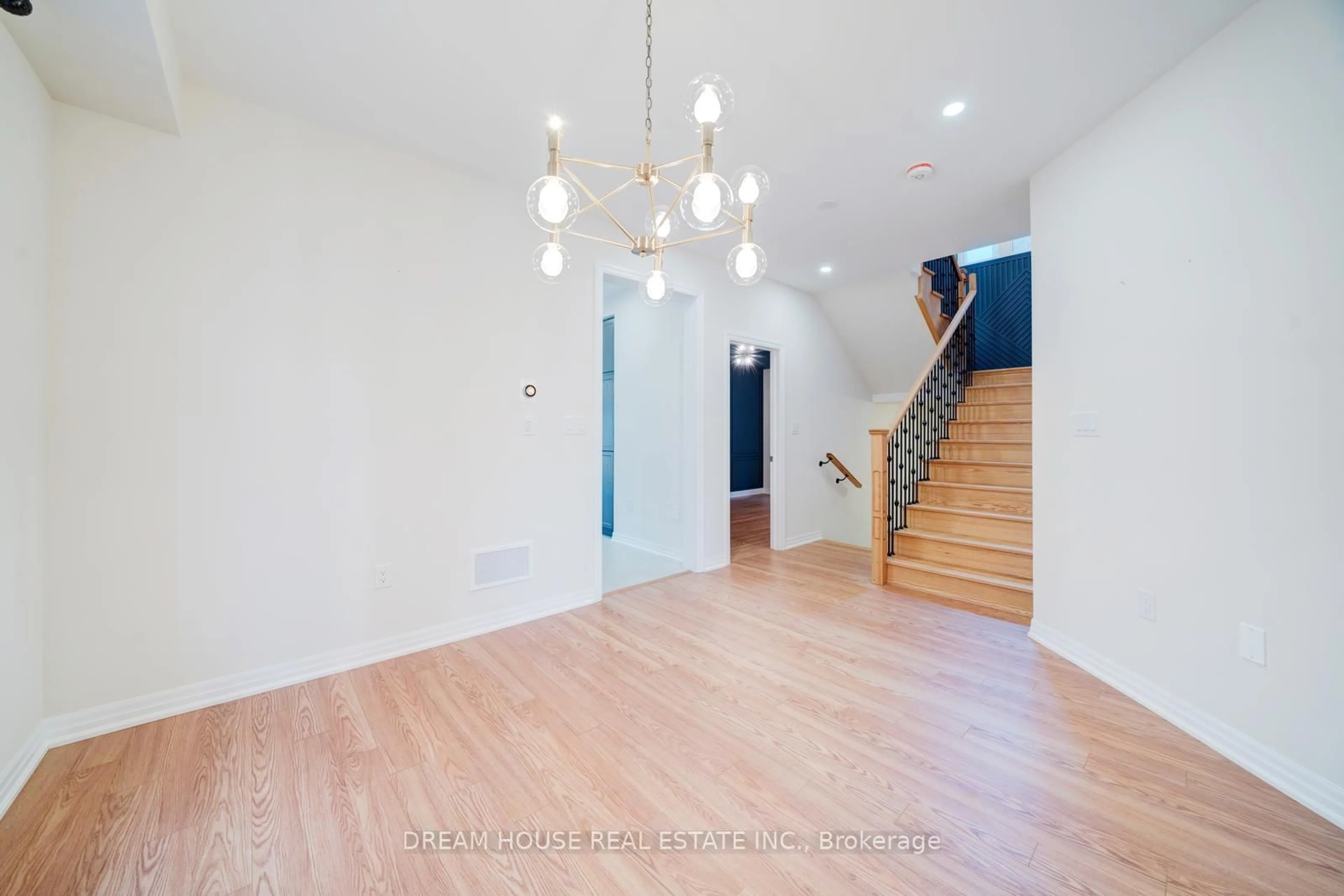 Unknown for 11 Northrop Ave, Clarington Ontario L1B 0W6