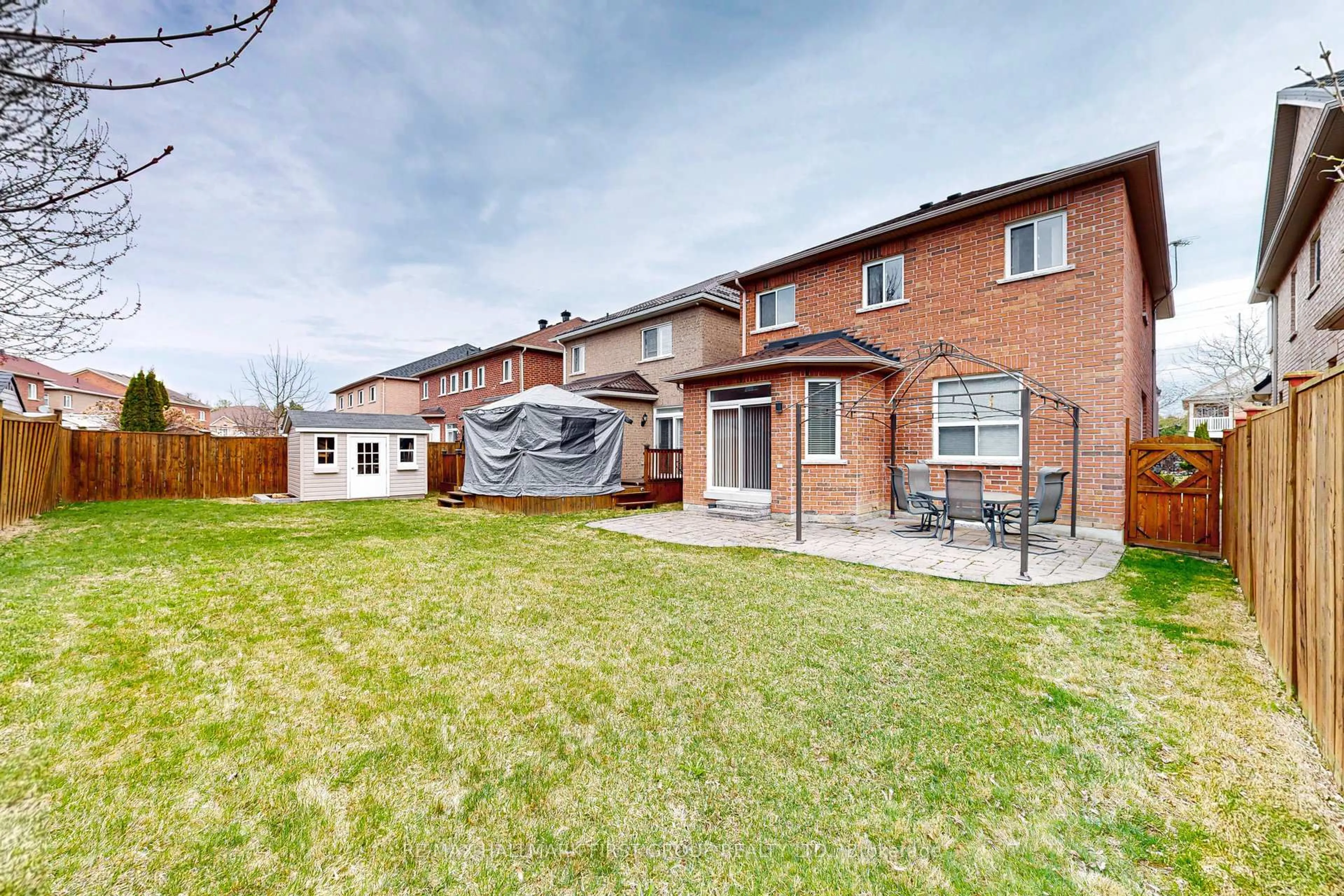 Unknown for 464 Mahogany Crt, Pickering Ontario L1X 0A2