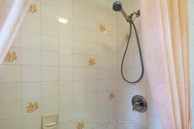 Additional property image - 1310 Victoria Park Ave