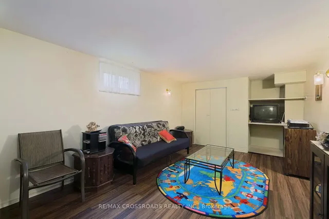 Additional property image - 1310 Victoria Park Ave