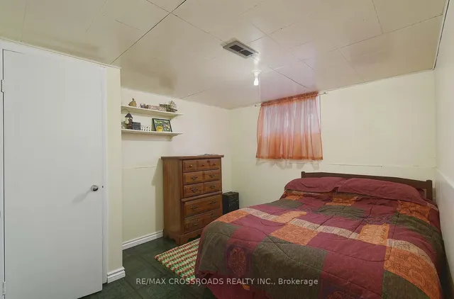 Additional property image - 1310 Victoria Park Ave