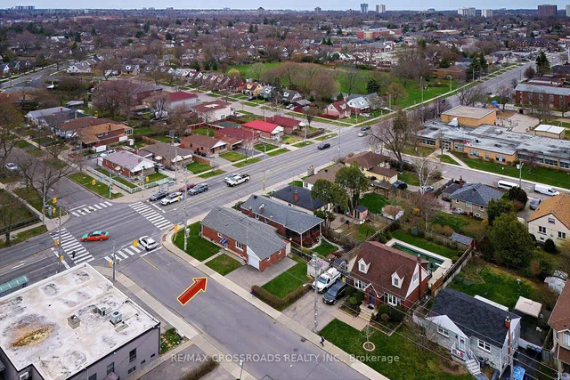 Additional property image - 1310 Victoria Park Ave