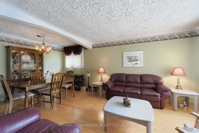 Additional property image - 1310 Victoria Park Ave