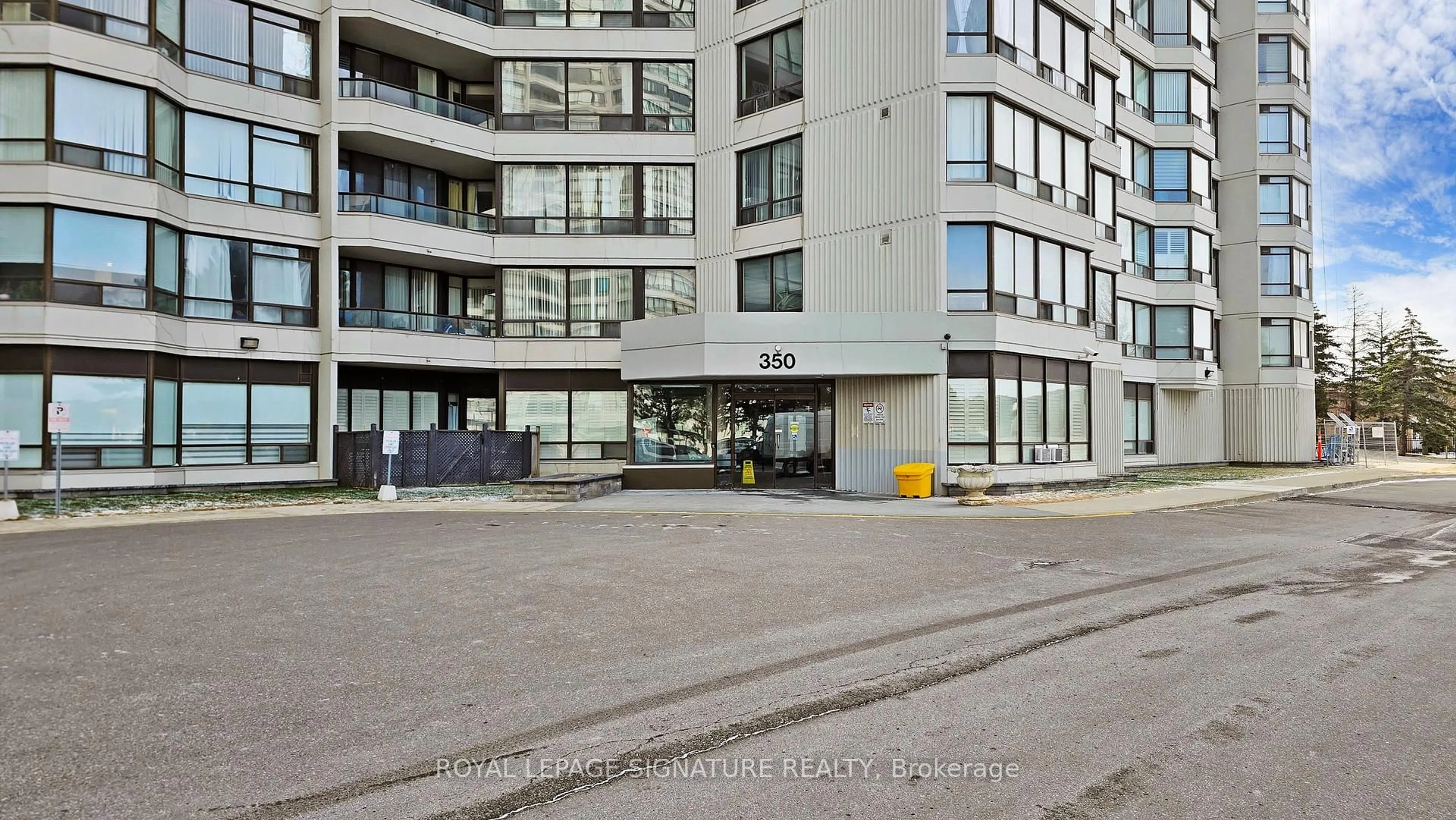 Unknown for 350 Alton Towers Circ #513, Toronto Ontario M1V 5E3